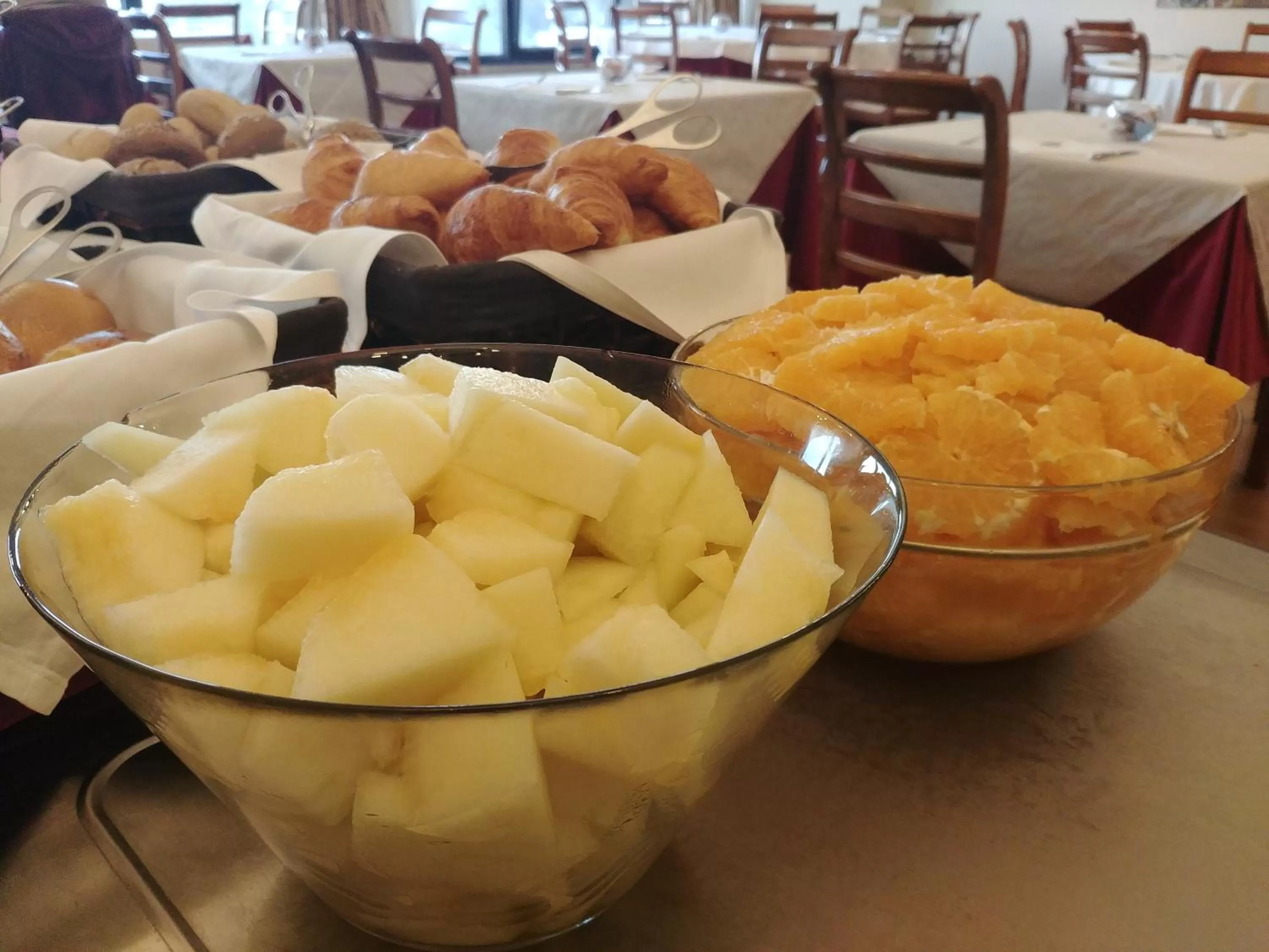 Buffet breakfast in Verdi Santarém