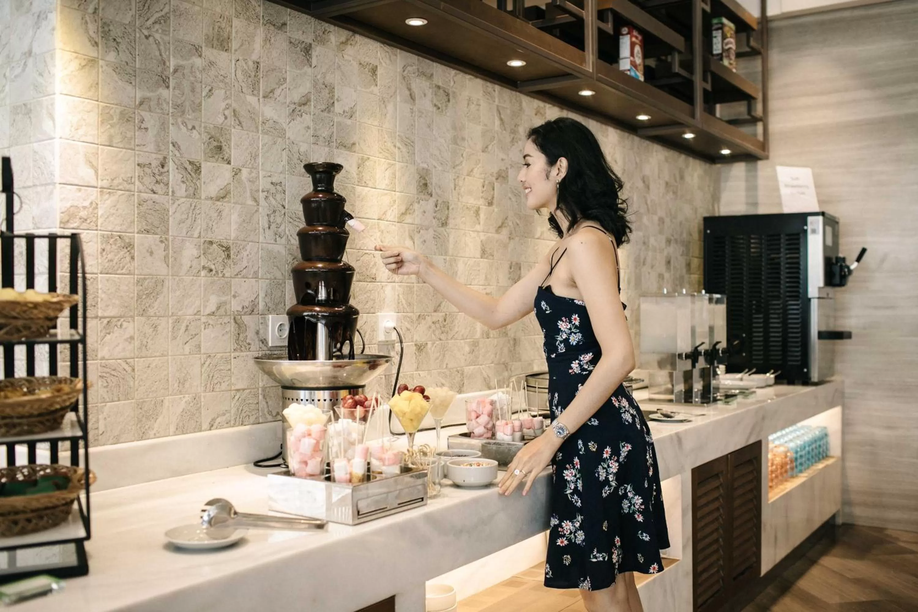 Food and drinks in Holiday Inn & Suites Jakarta Gajah Mada by IHG