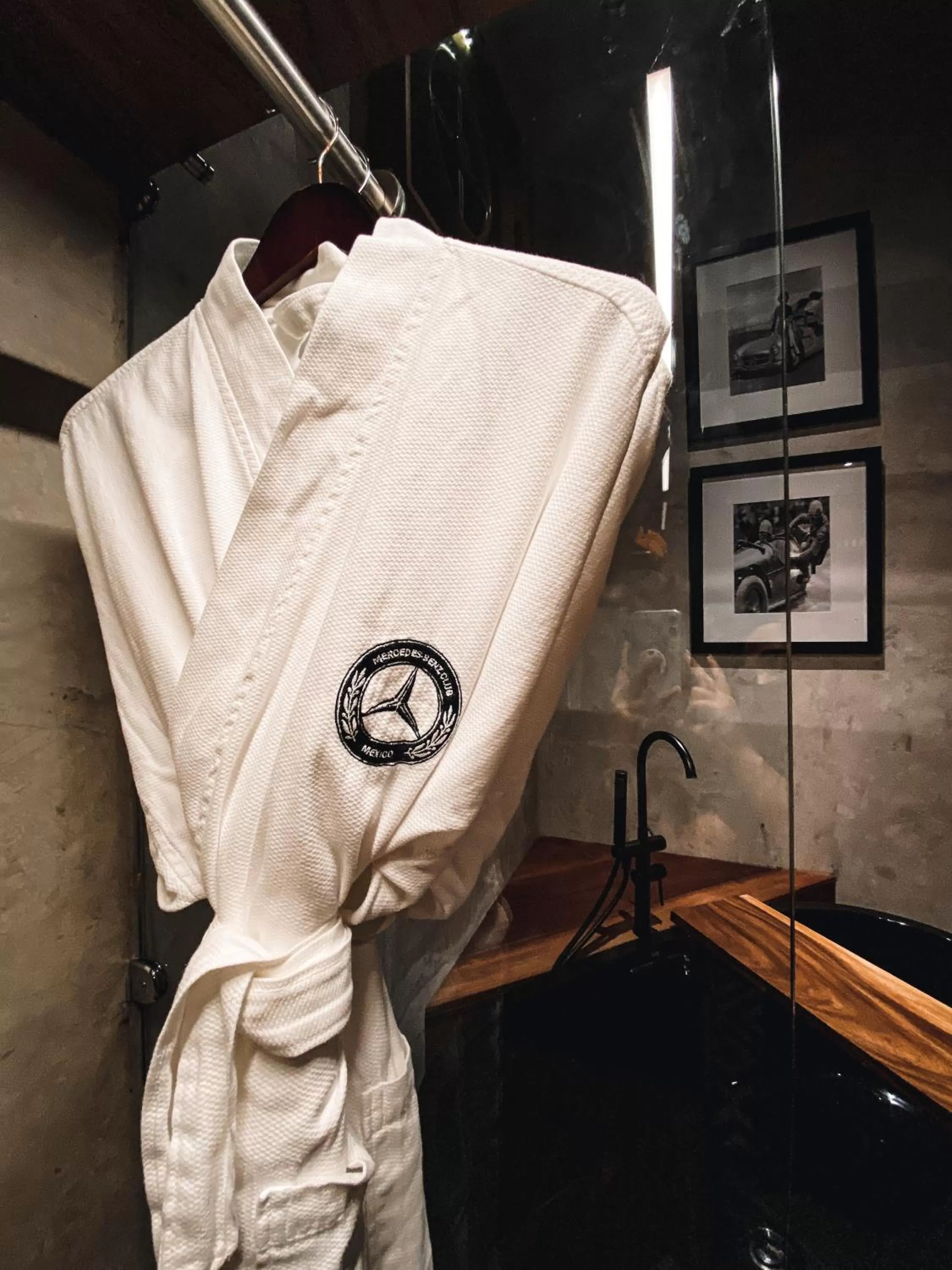 Bathroom in Diez Diez Collection