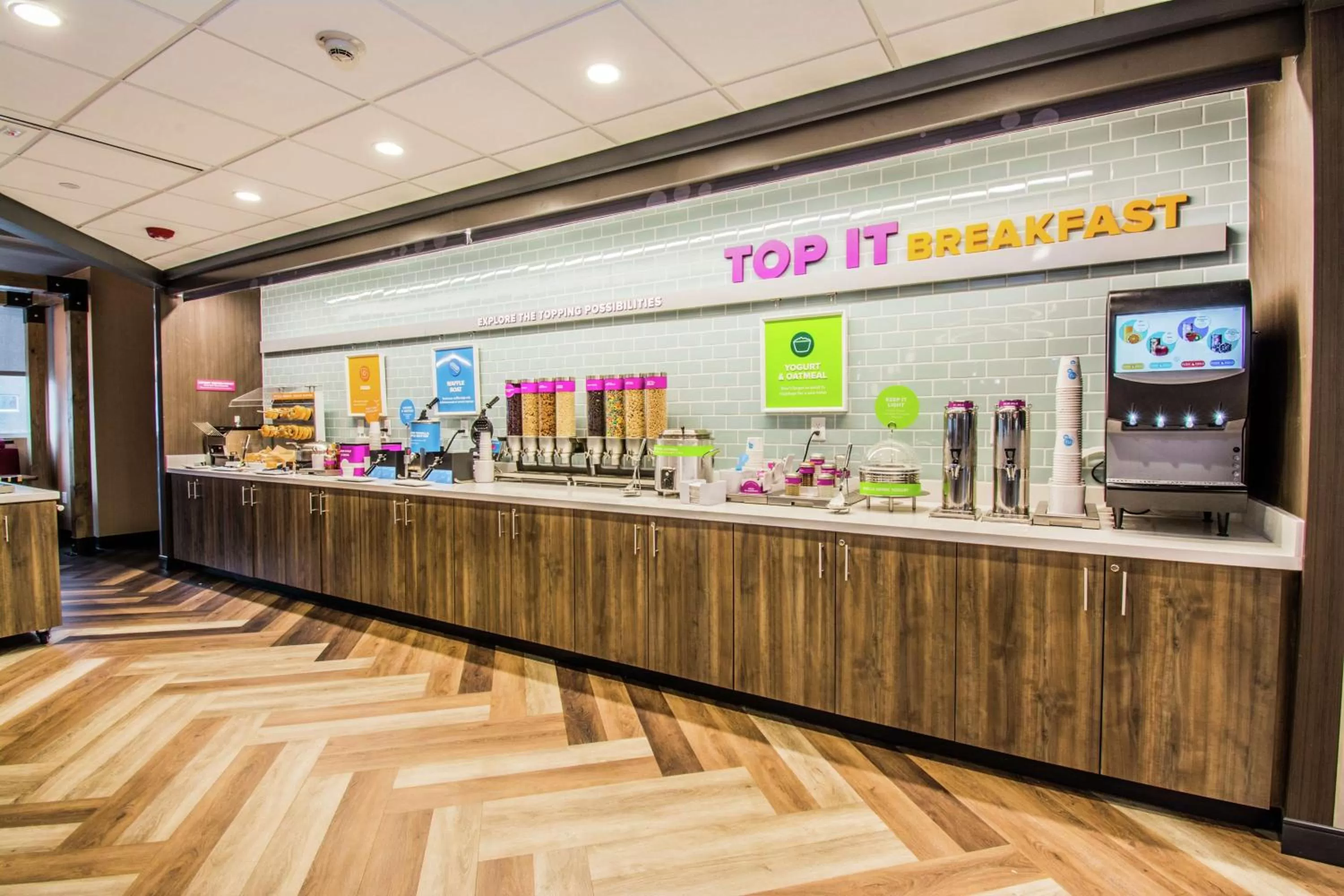 Dining area in Tru By Hilton Bowling Green