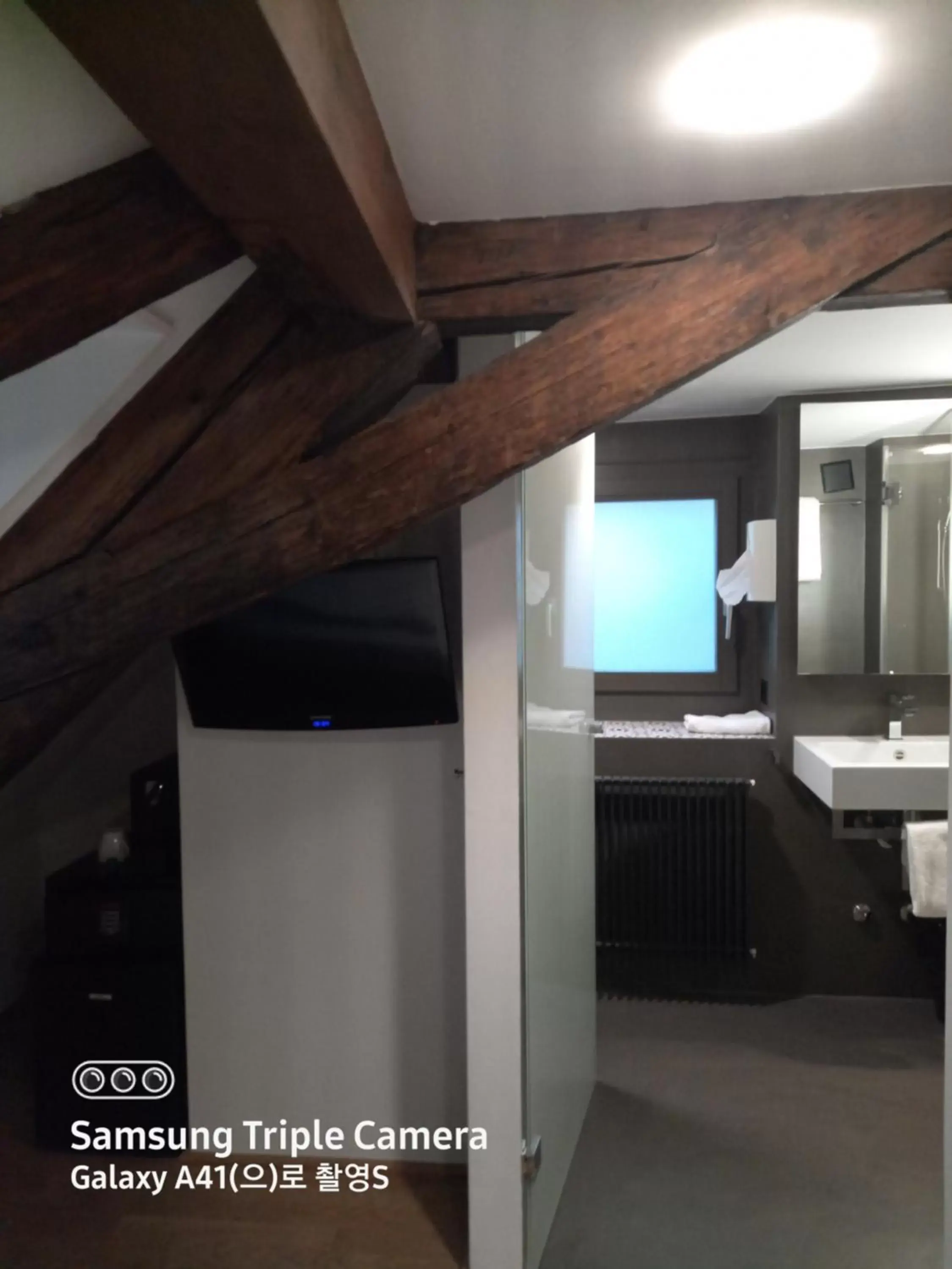 Economy Single Room - single occupancy in Hotel Lestelle - self check-in Economy Single Room - single occupancy in Hotel Lestelle - self check-in