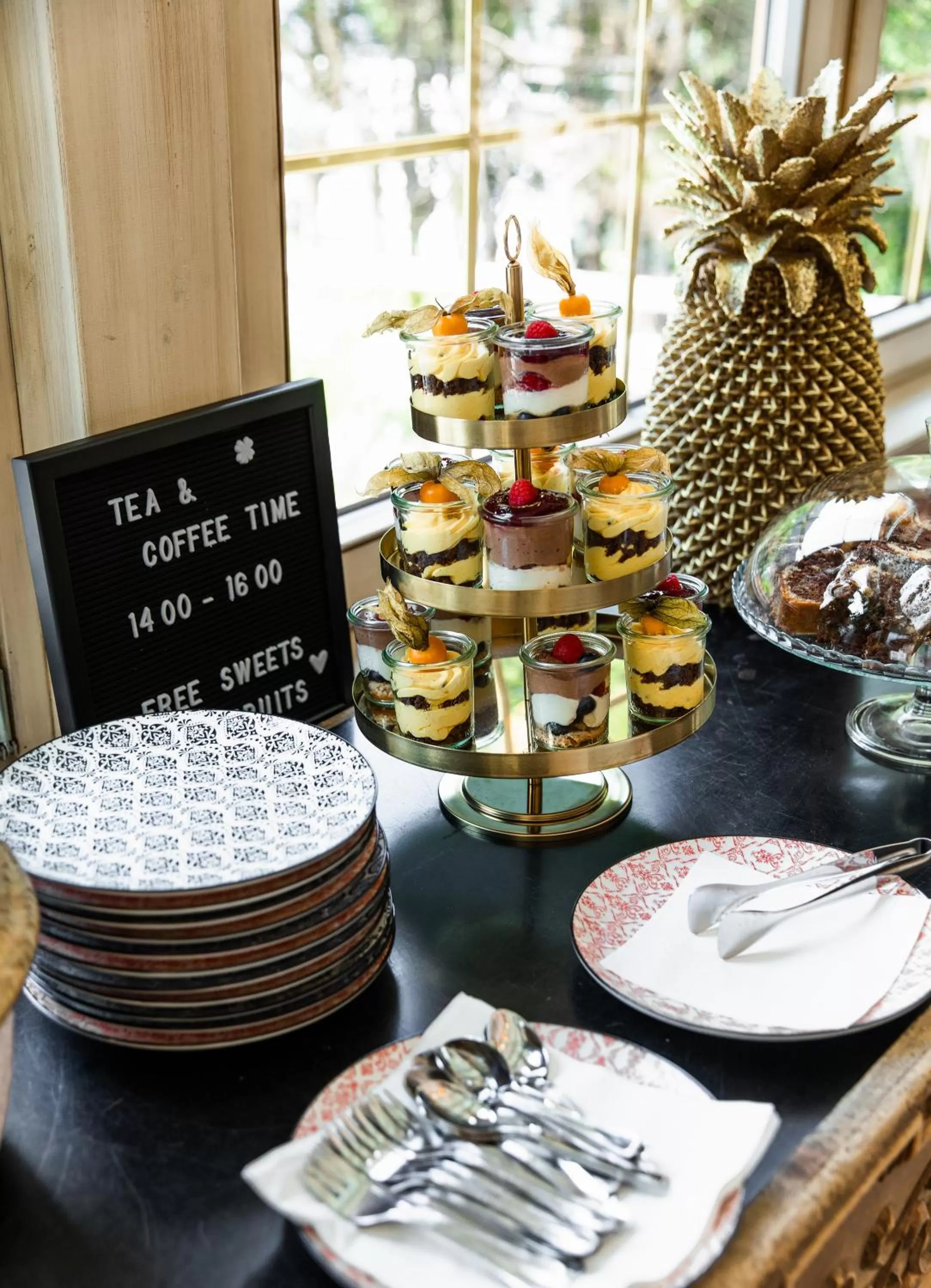 Food and drinks in Alpine Hideaway ZILLERTALERHOF - 4 Sterne Superior