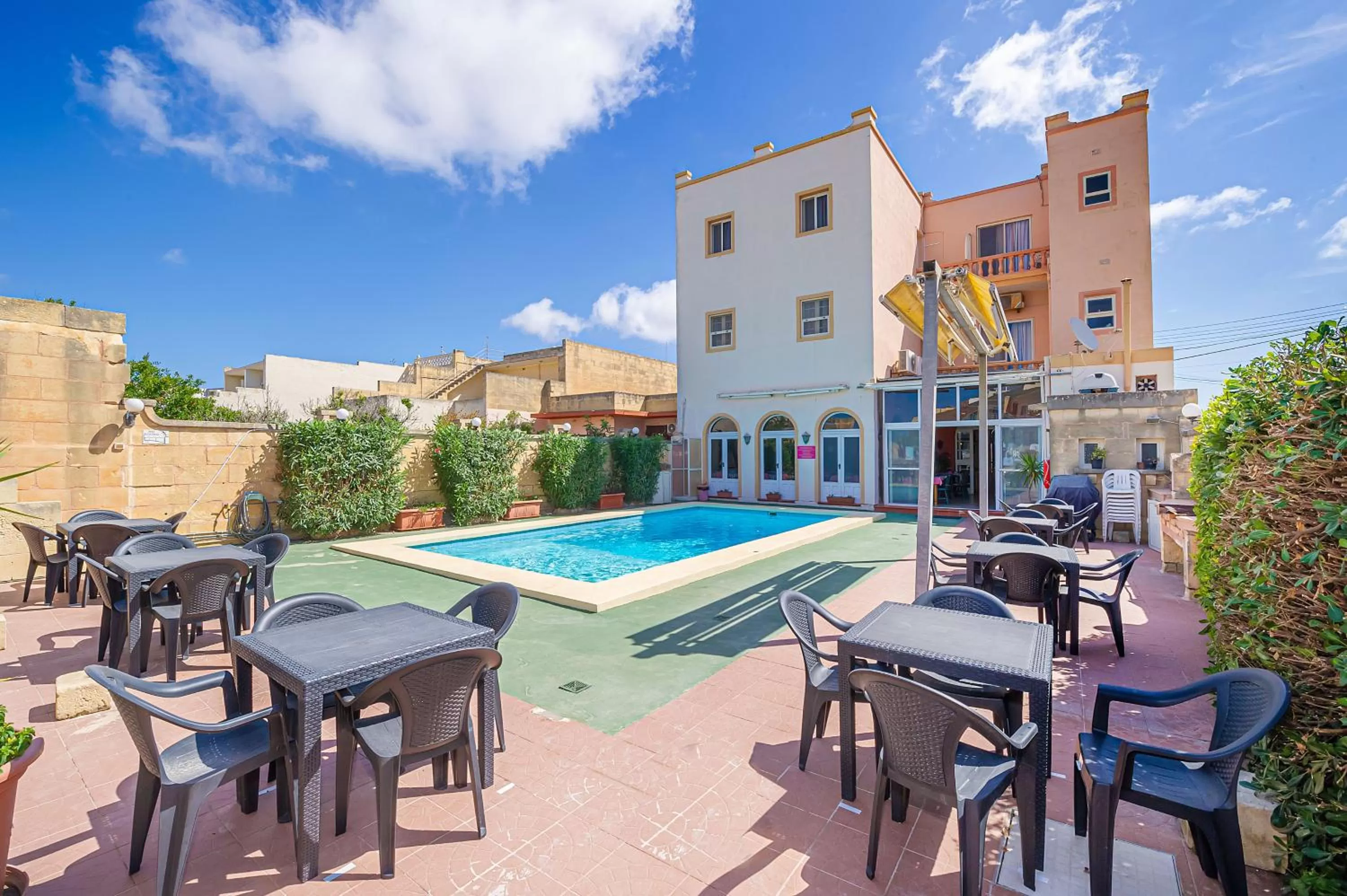 Swimming pool in Mariblu Hotel