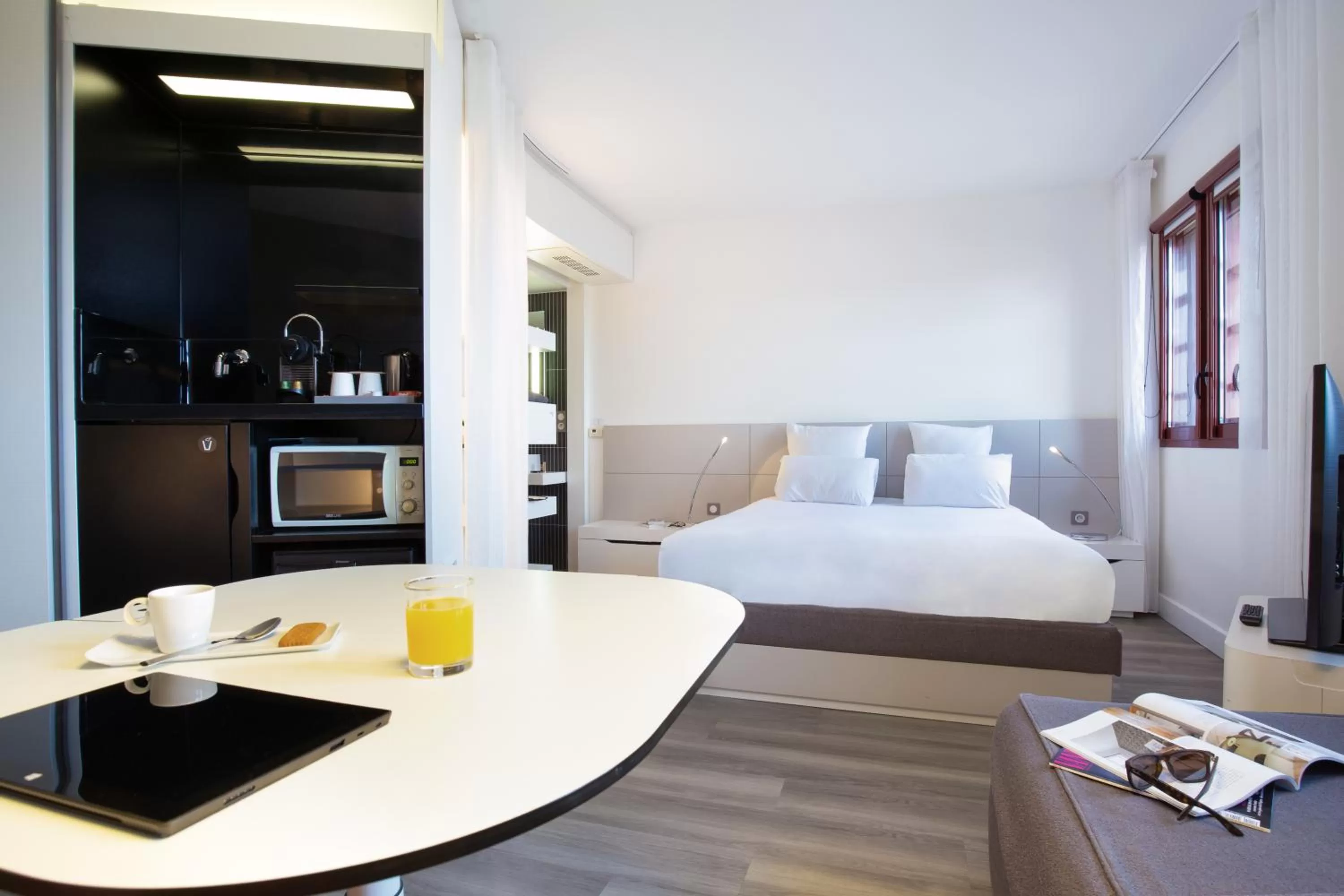 Bed in Novotel Suites Perpignan Centre - Grandes Suites & Confort Centre-Ville
