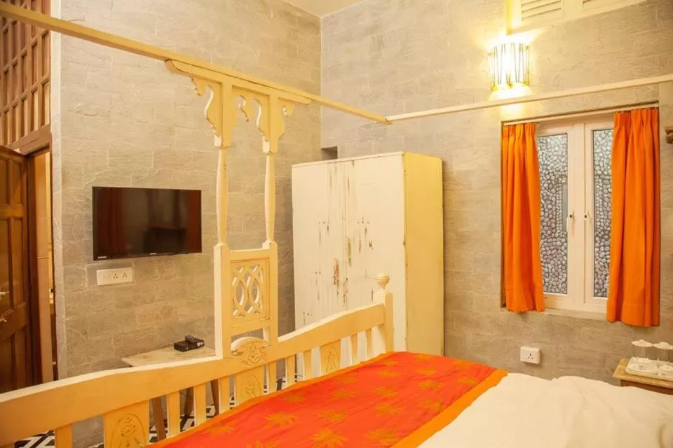 TV and multimedia, Bed in The Ivy House