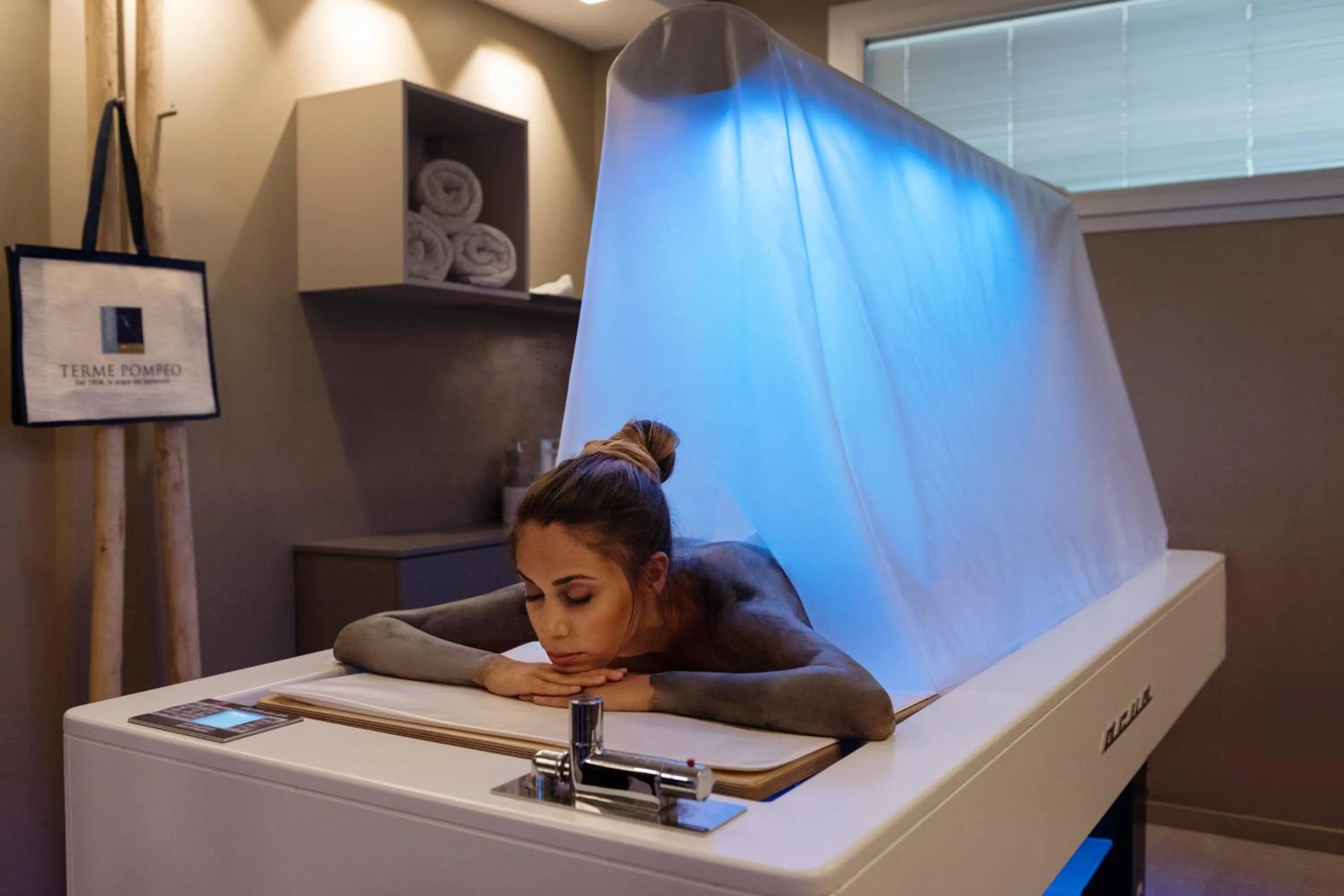 Steam room in Hotel Fontana Olente