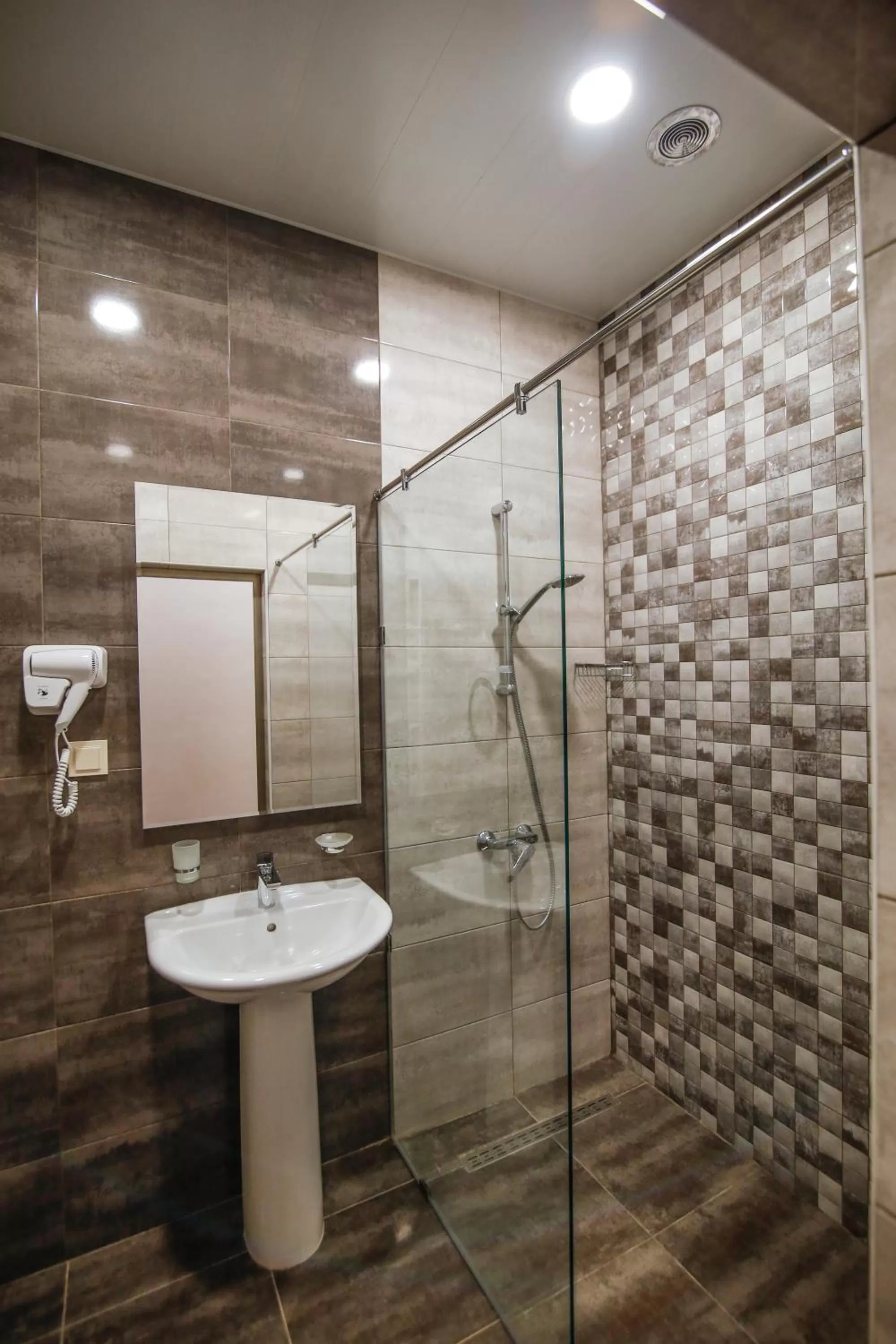 Bathroom in Hotel Lider Complex