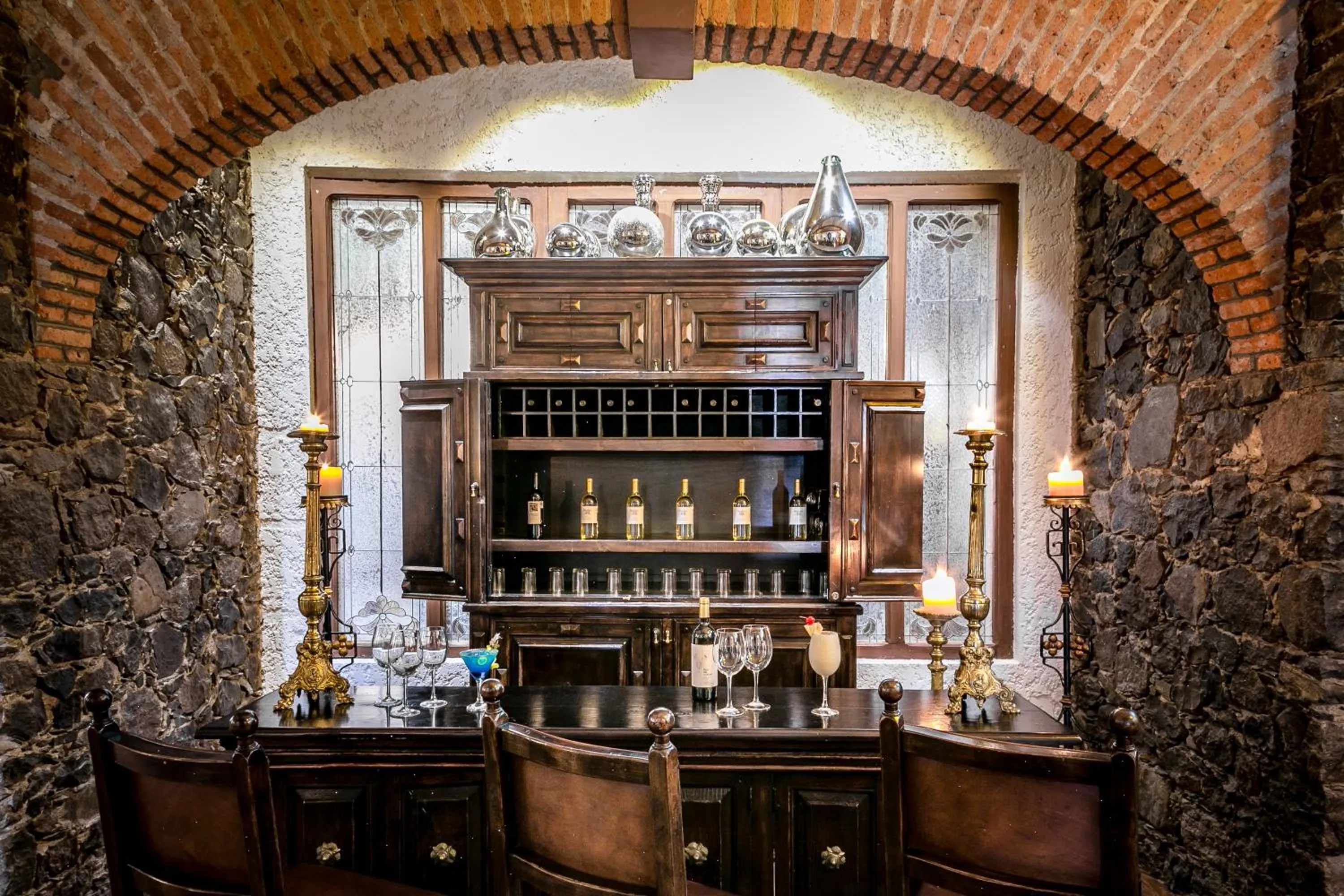 Alcoholic drinks in Imperio De Angeles