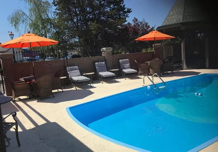  in Coachman Inn Oak Harbor