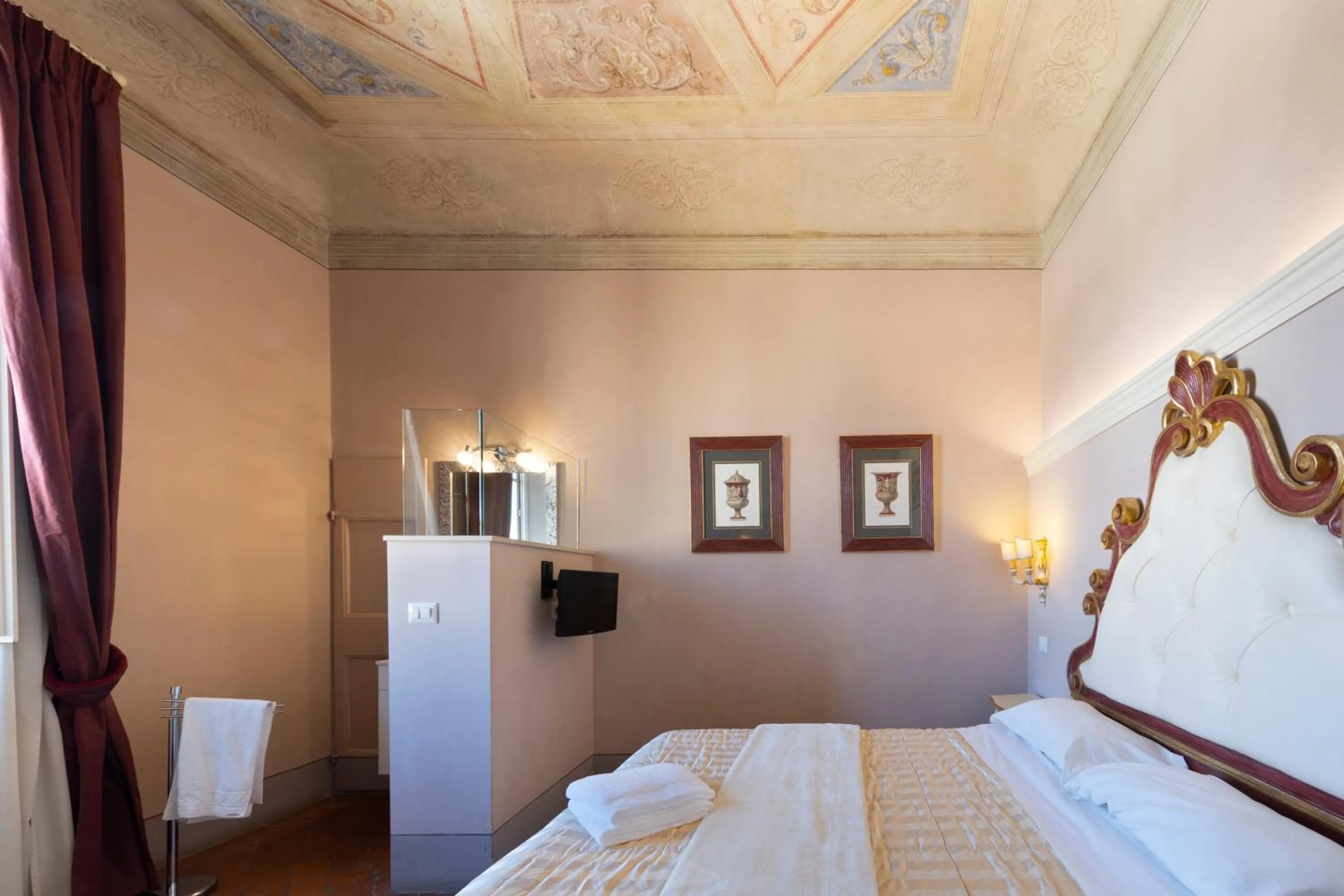 Photo of the whole room, Bed in B&B I Quattro Poeti