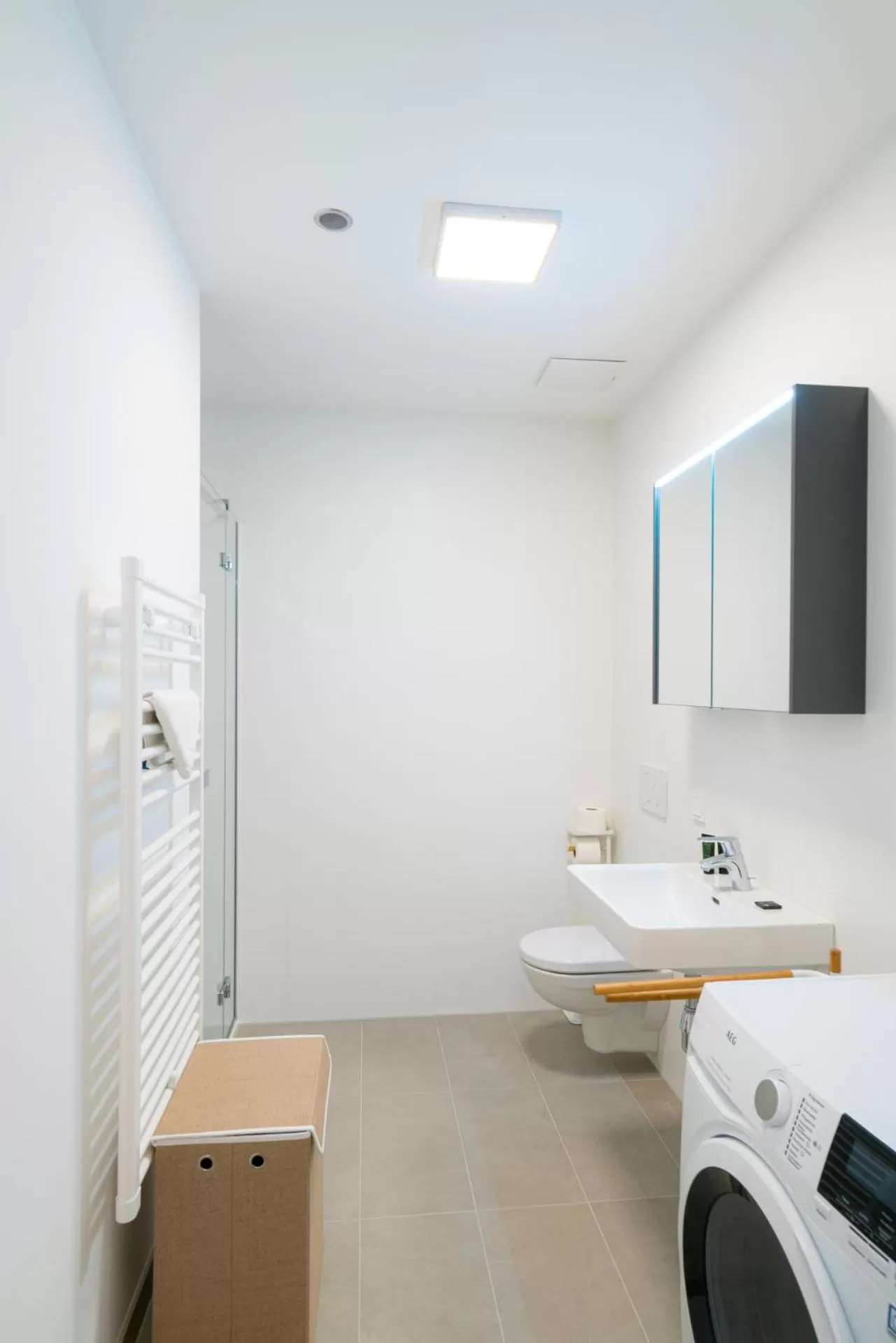 Bathroom in Vienna Residence, Marina Tower - Danube