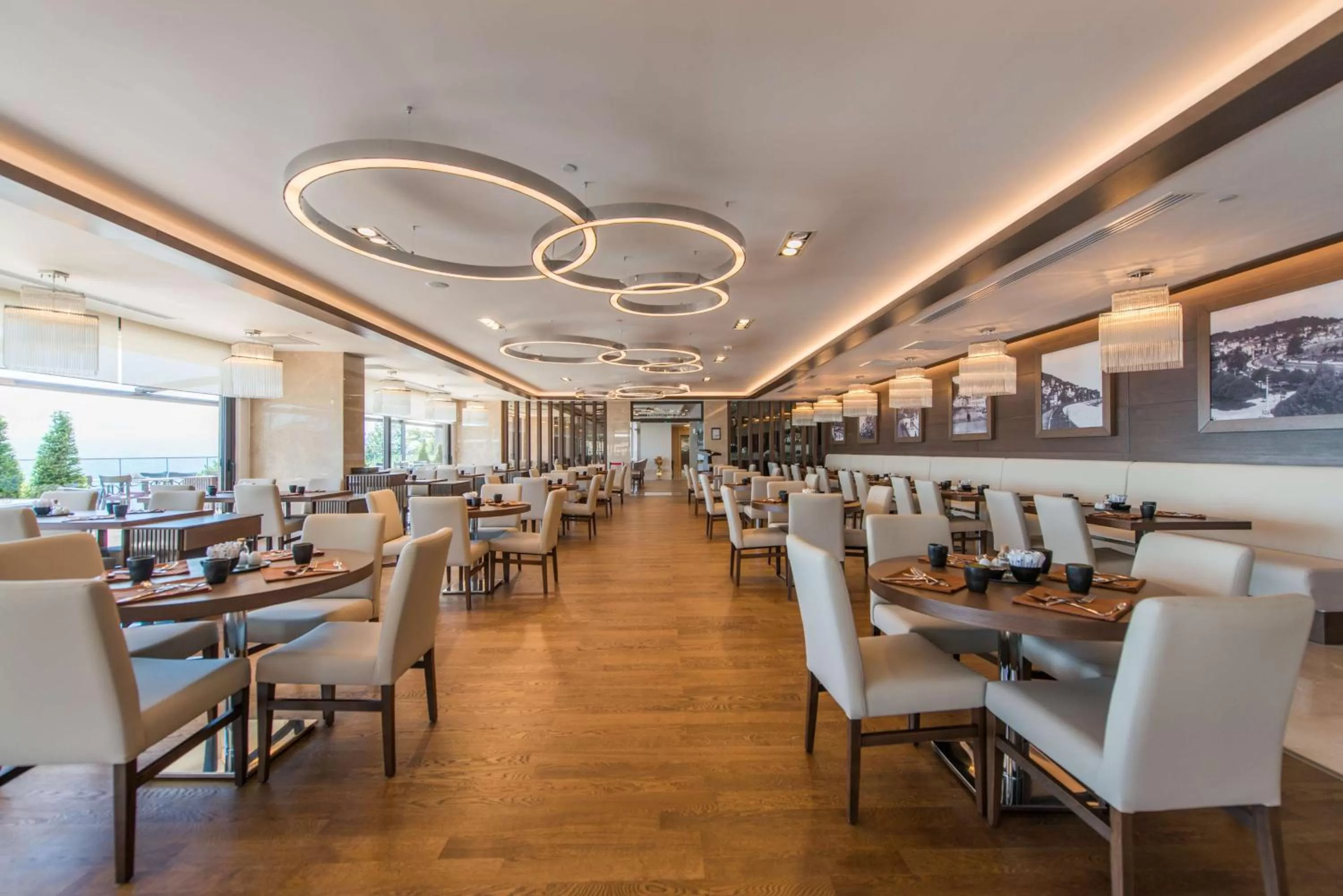 Restaurant/places to eat in Radisson Blu Hotel, Ordu