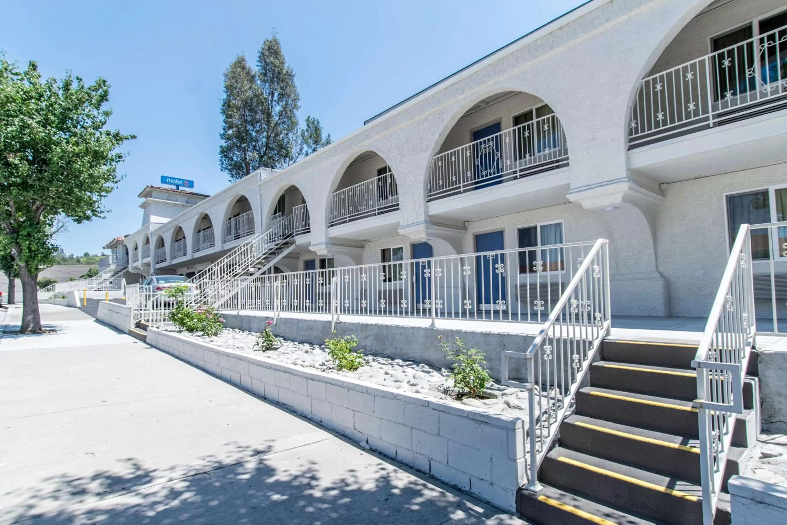 Property building in Motel 6-Orange, CA - Anaheim