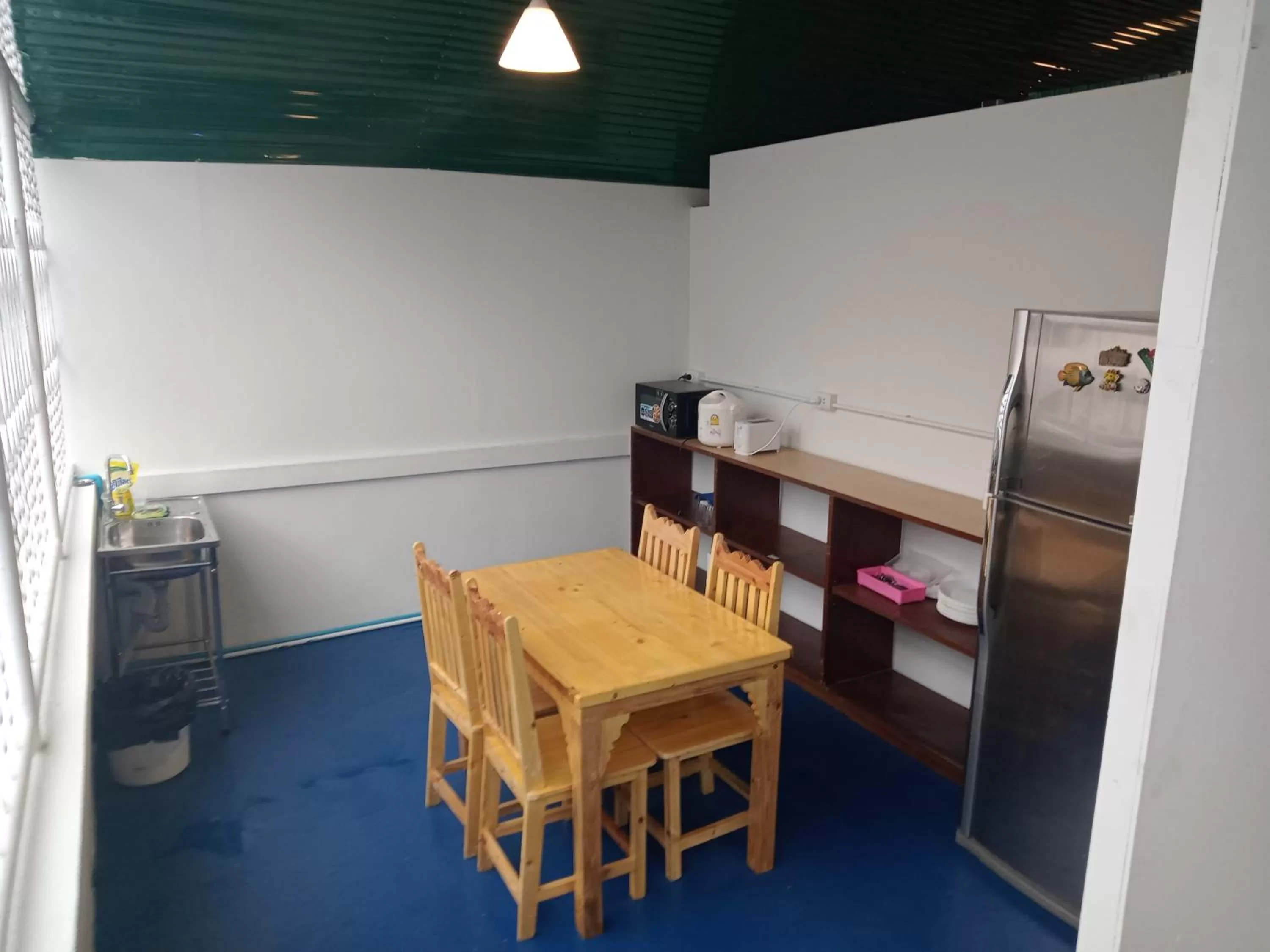 Dining area in Hoft Hostel Bangkok