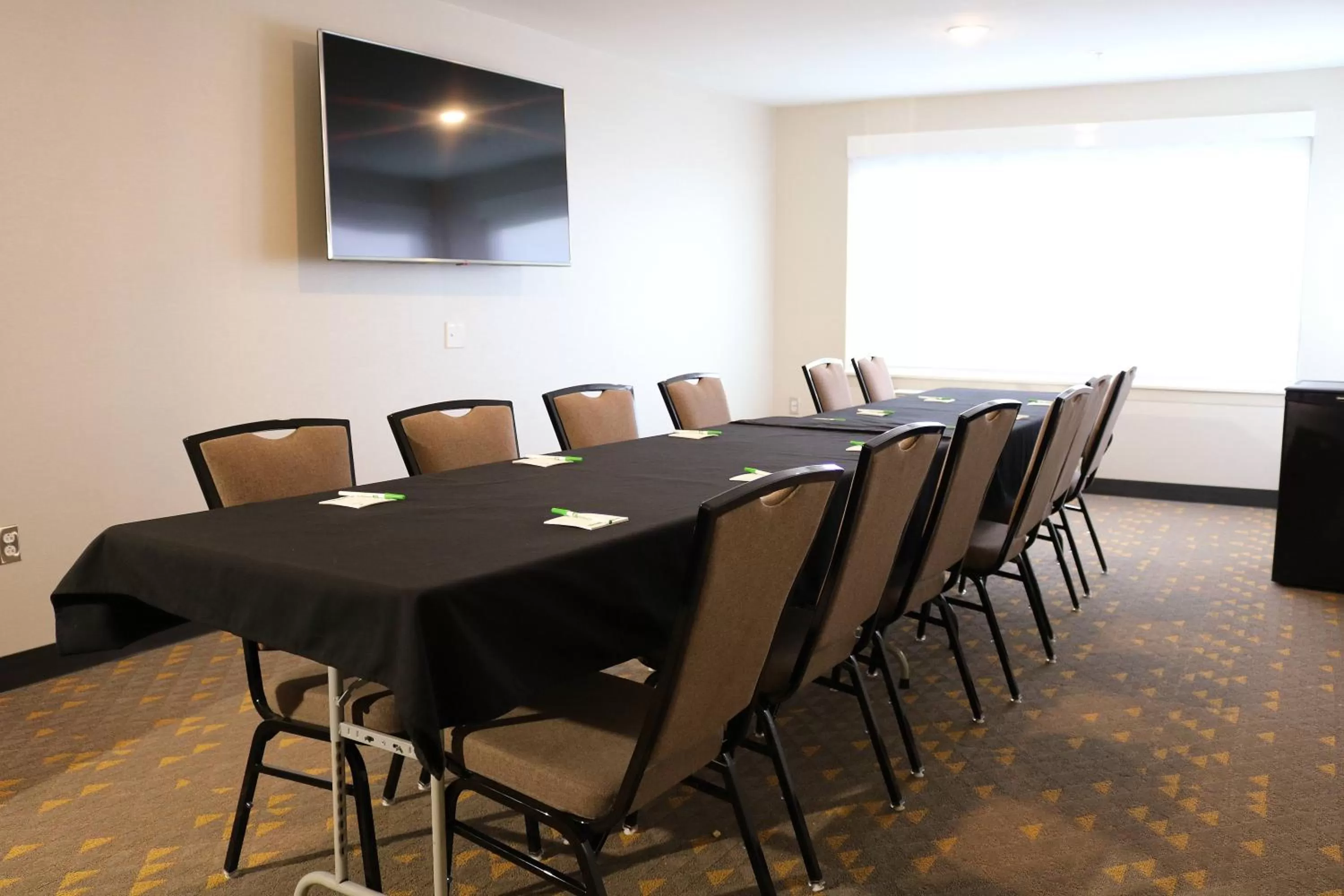 Meeting/conference room in Holiday Inn - Jonesboro by IHG