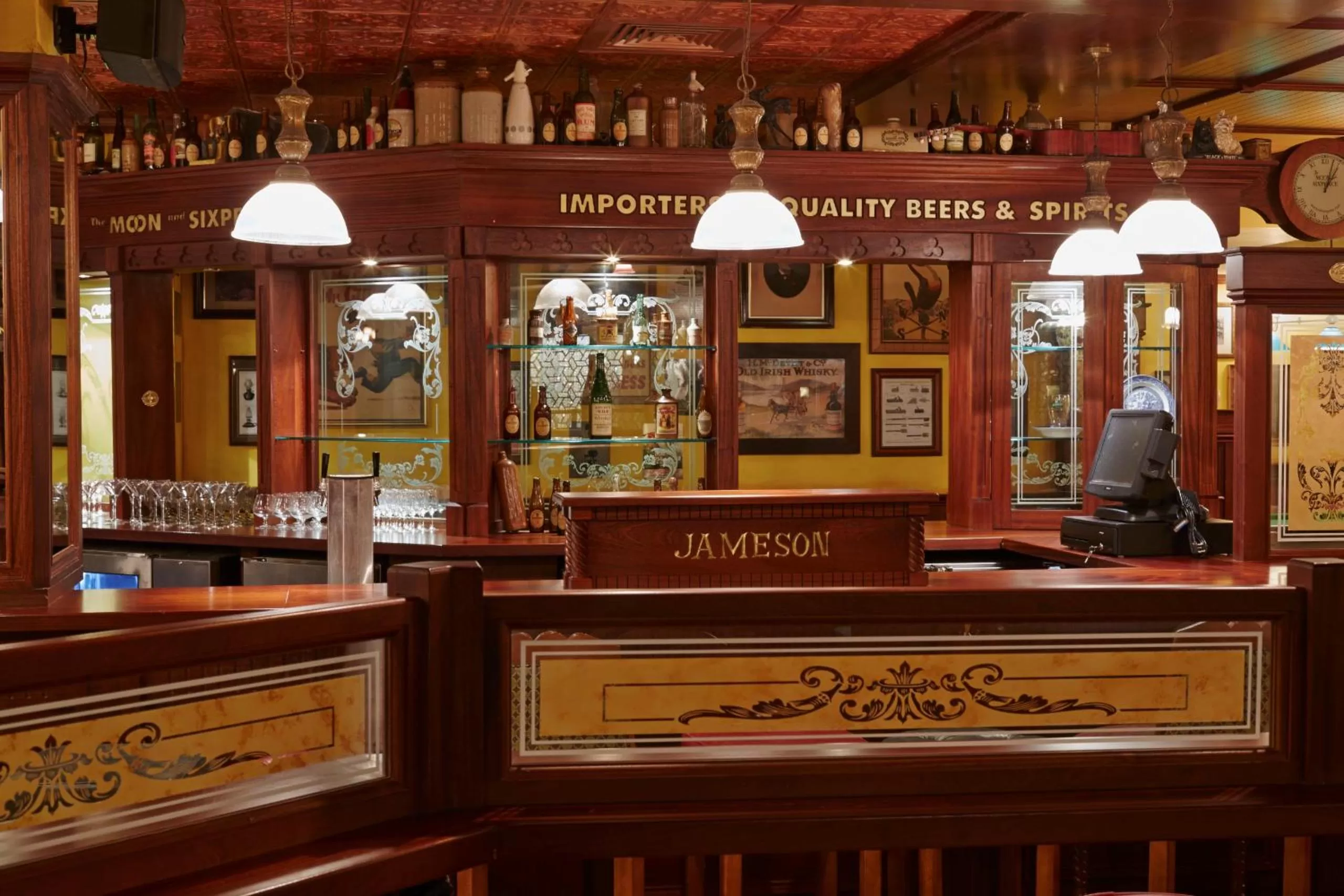 Lounge or bar in Hablis Chennai