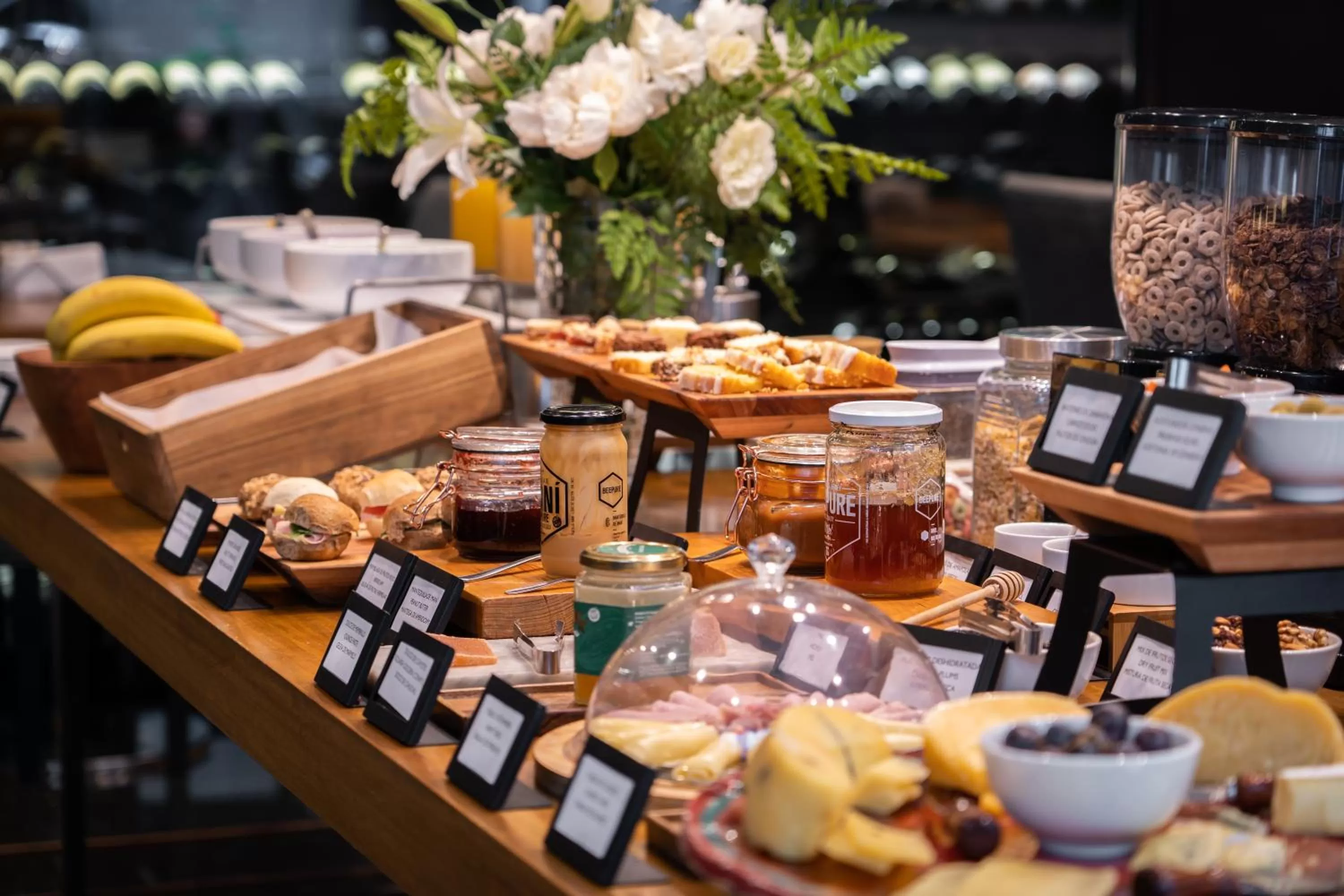 Buffet breakfast in Mio Buenos Aires