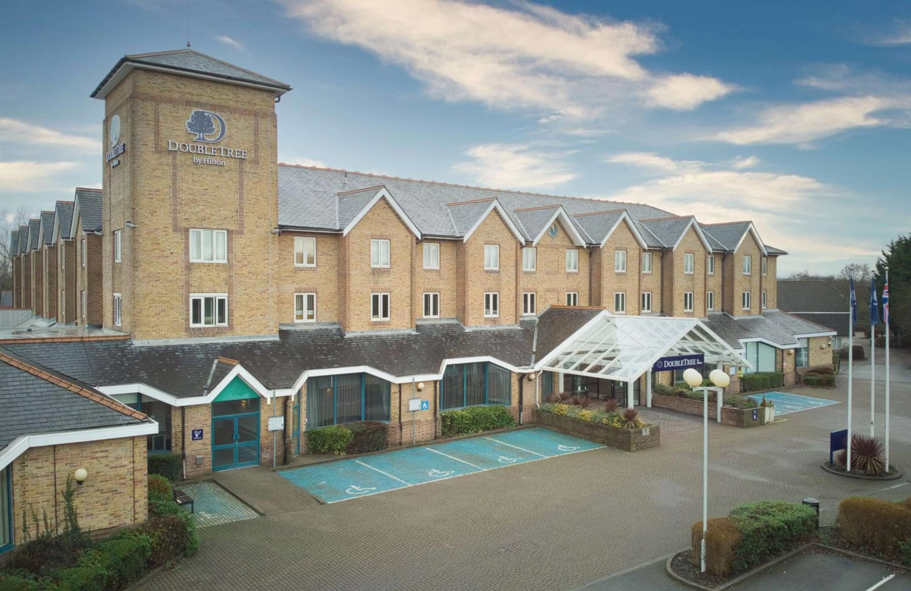 Property building in DoubleTree by Hilton London Elstree