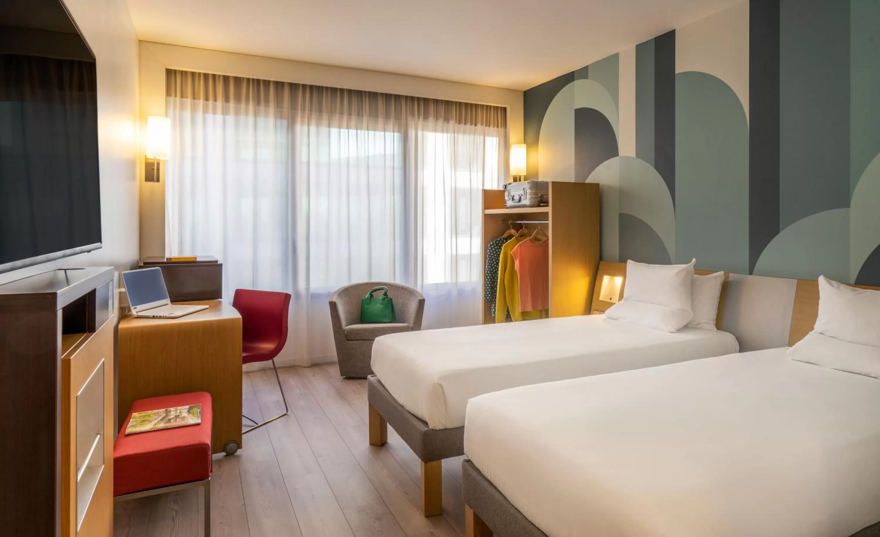 Photo of the whole room, Bed in Novotel Campo De Las Naciones