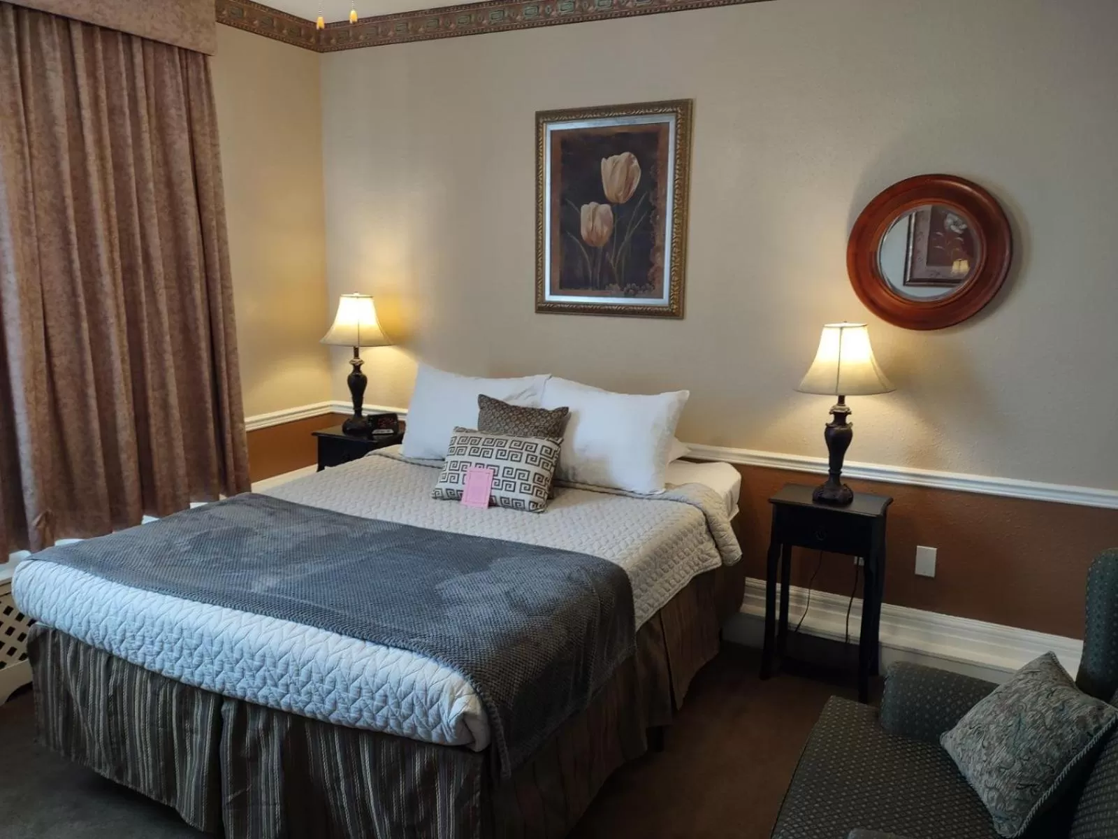 Bed in The King George Inn