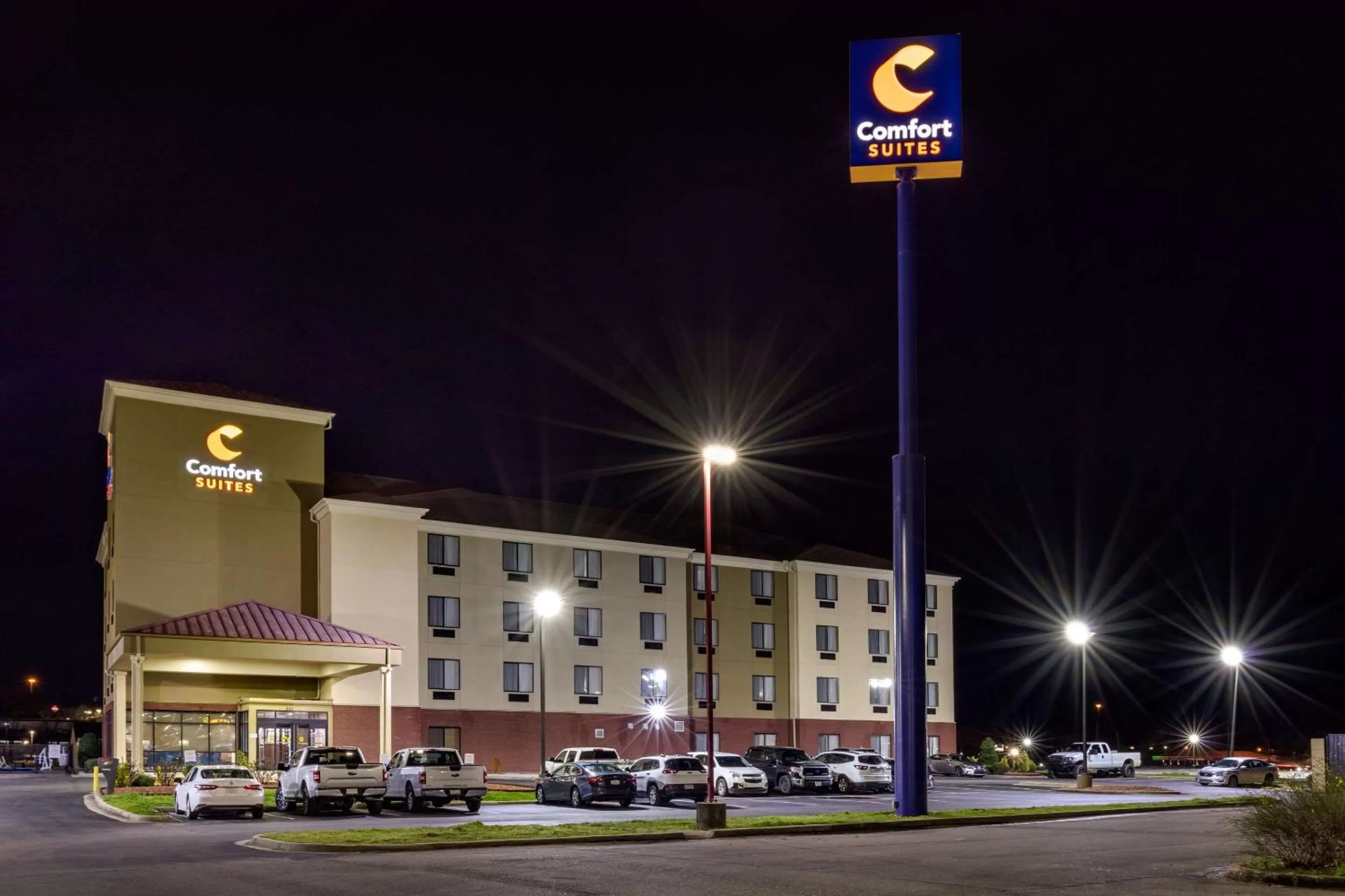 Property building in Comfort Suites Pelham Hoover I-65