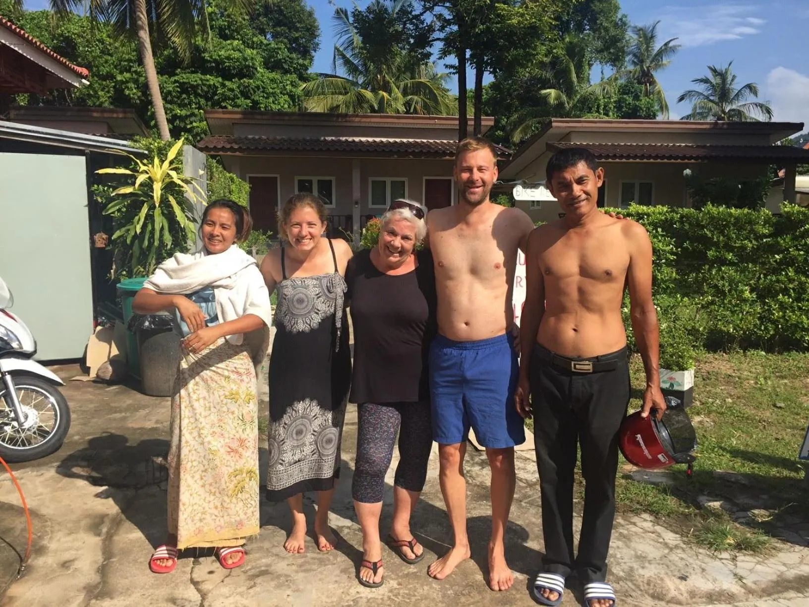 People in SER-EN-DIP-I-TY - SHA Extra Plus