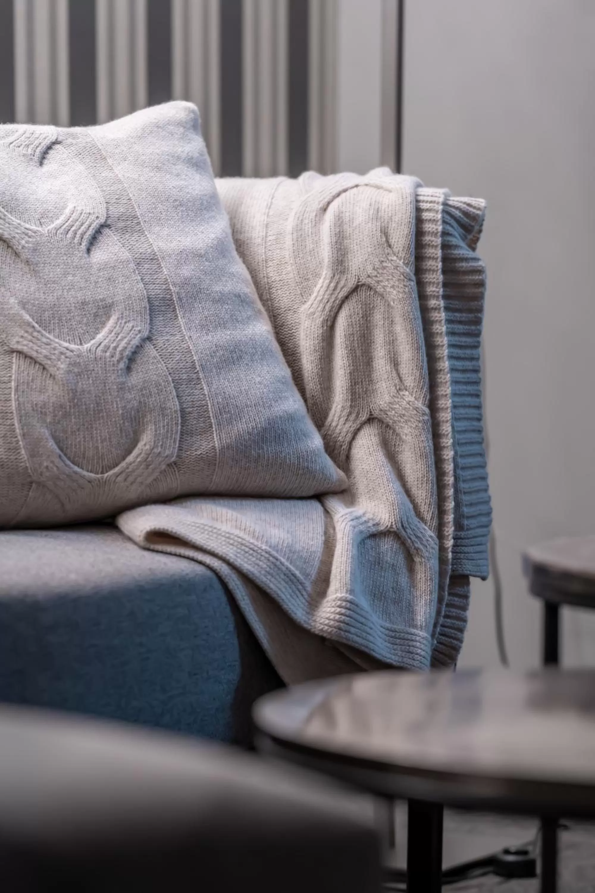 Communal lounge/ TV room in Verena's Boutique Villa au lac