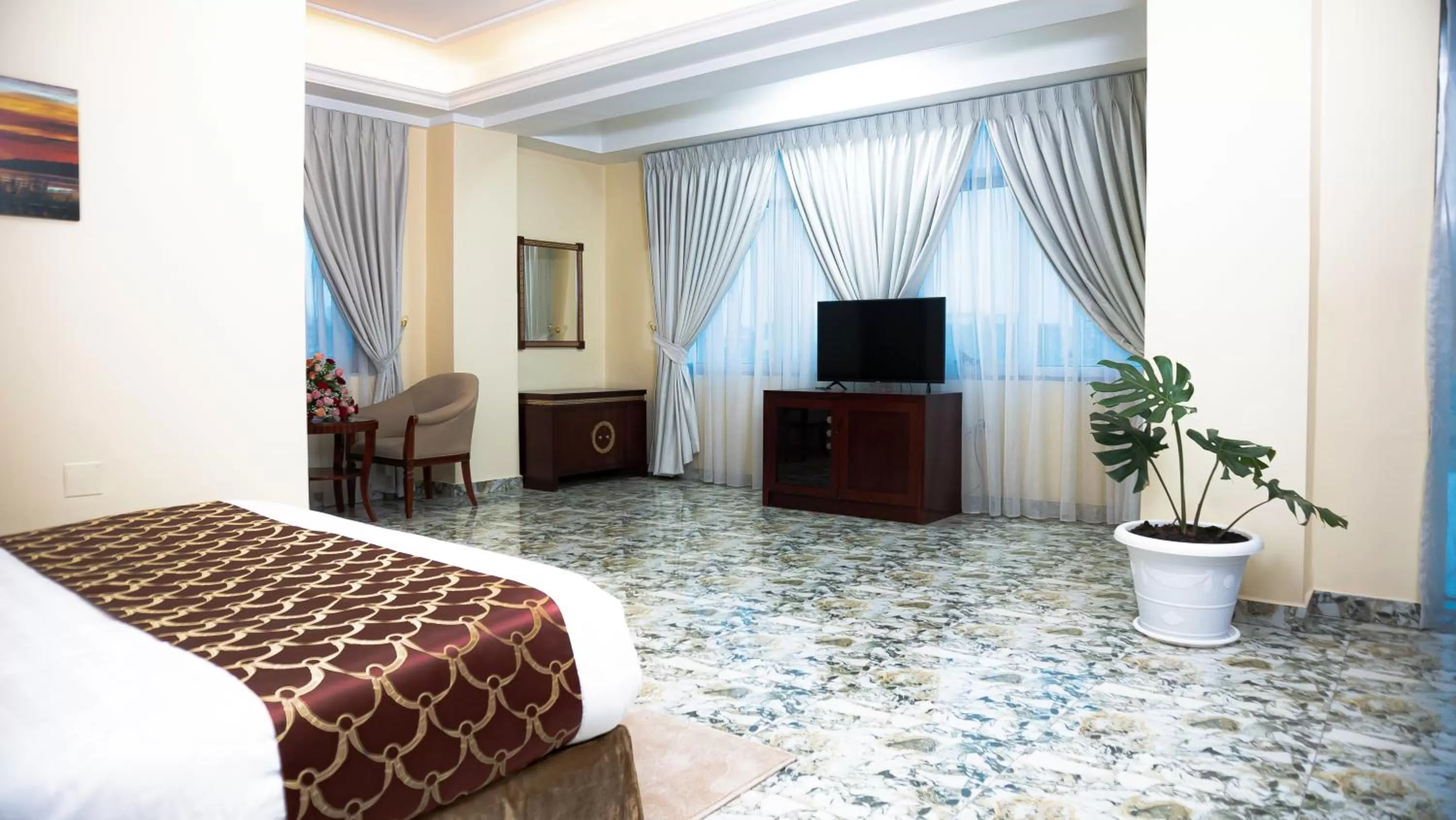 Bed in Dabi Hotel & Apartments