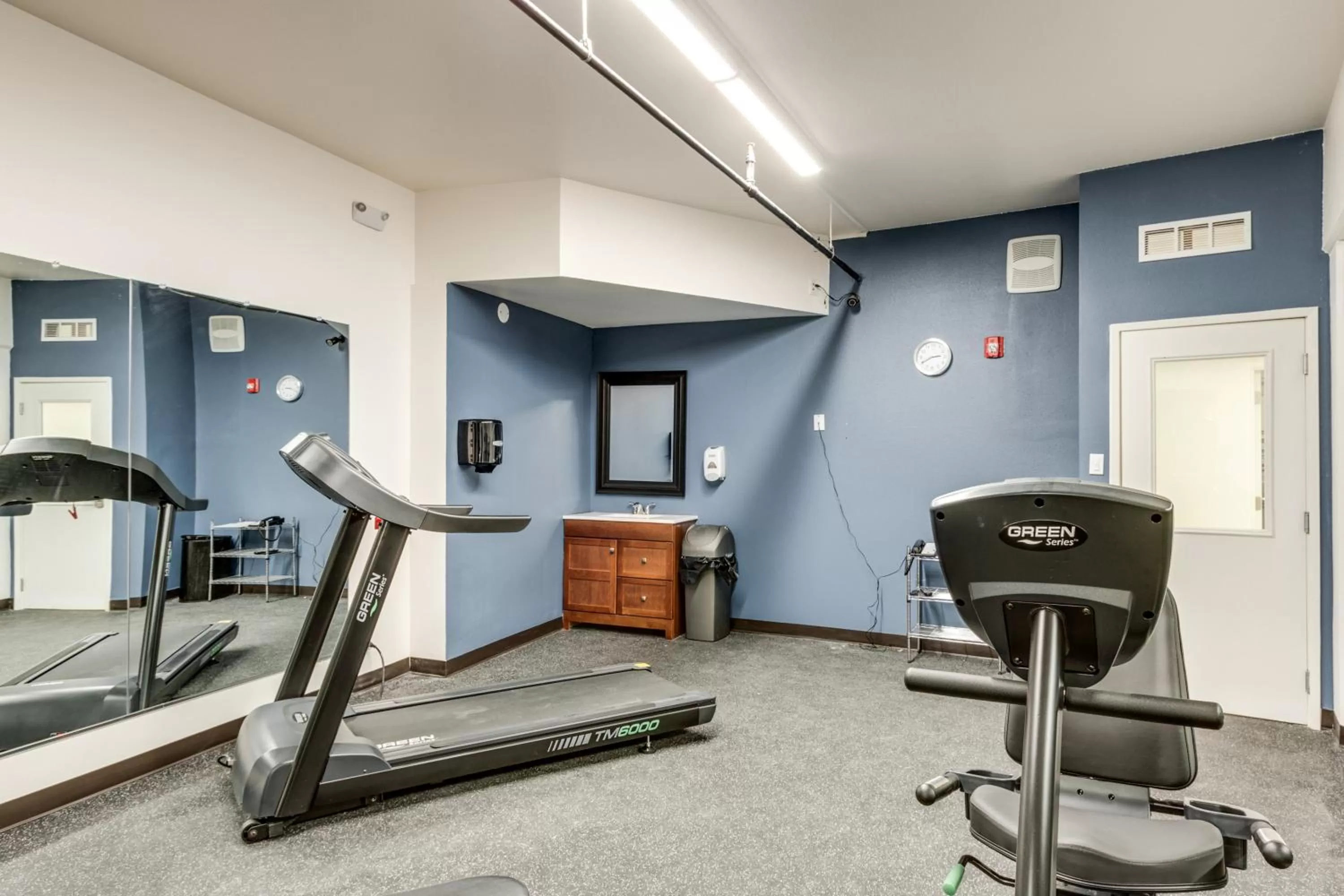 Fitness centre/facilities in Baymont by Wyndham Spokane