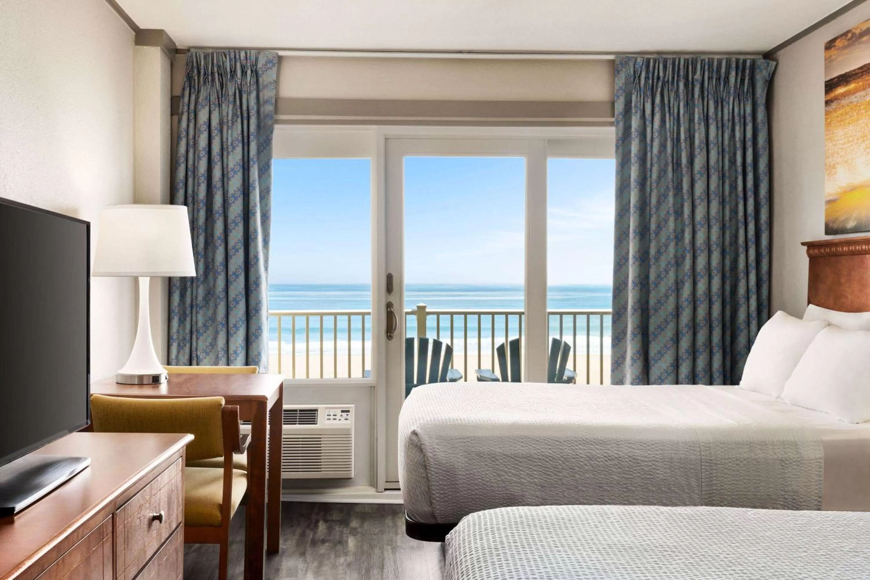 Photo of the whole room, Bed in Days Inn by Wyndham Ocean City Oceanfront