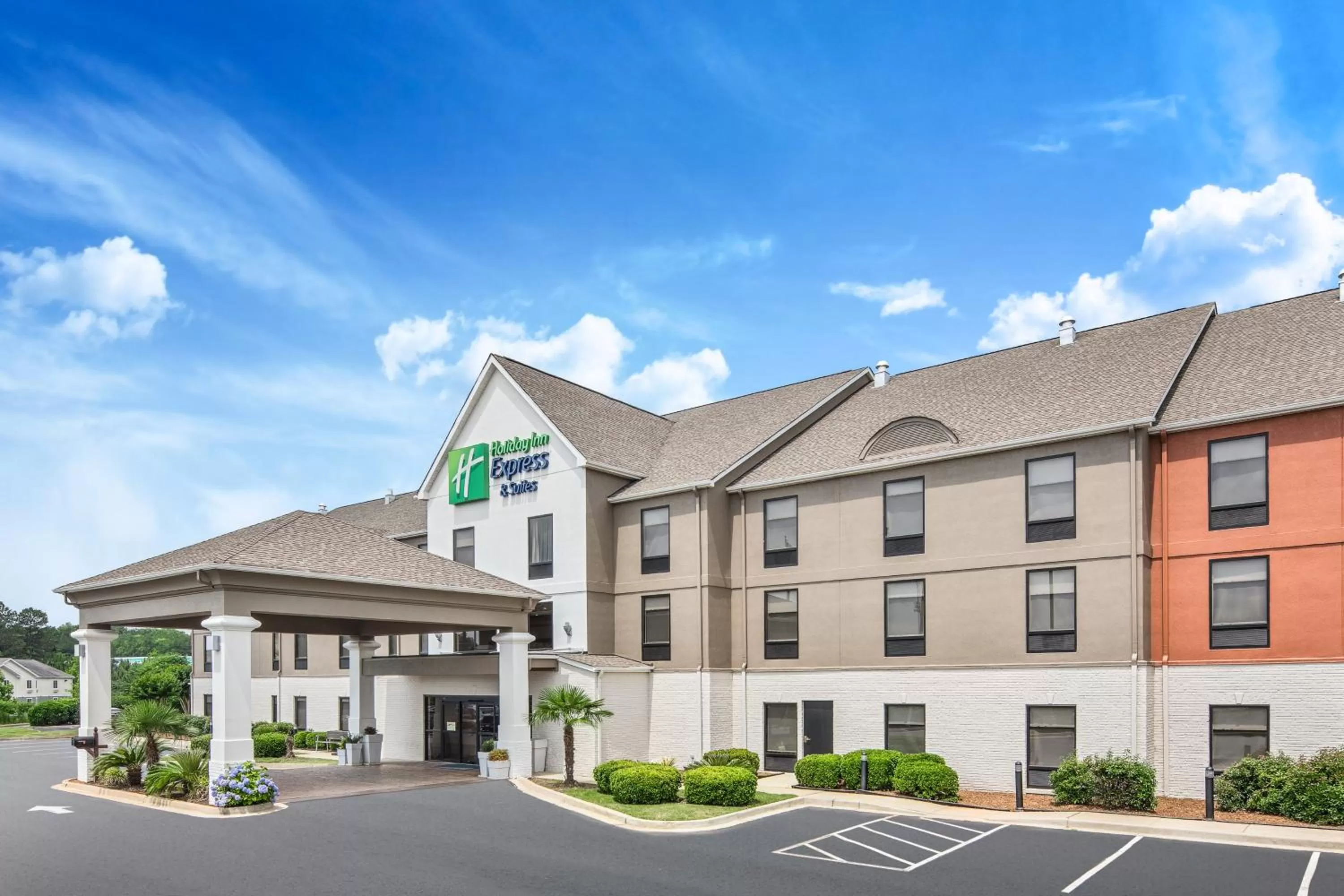 Property building in Holiday Inn Express Hotels & Suites Greenville-Spartanburg/Duncan by IHG