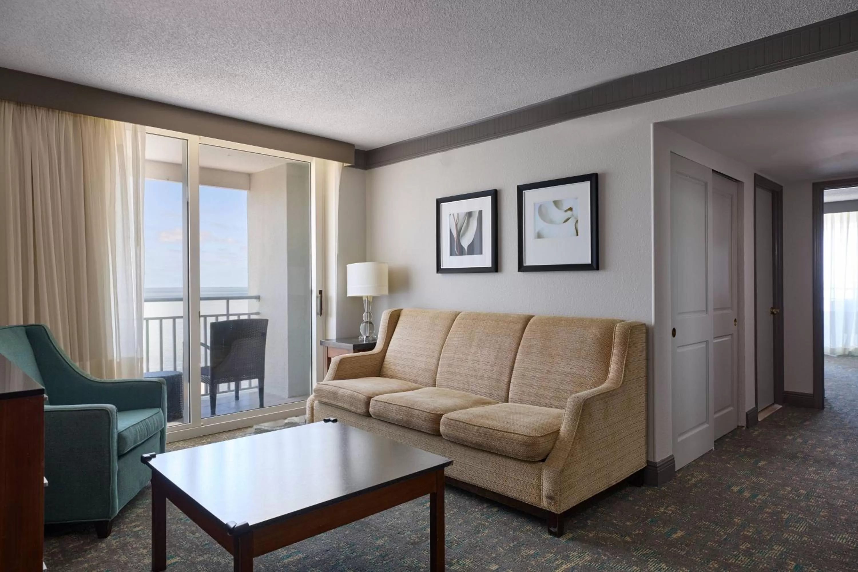 Living room in Marriott Sanibel Harbour Resort & Spa