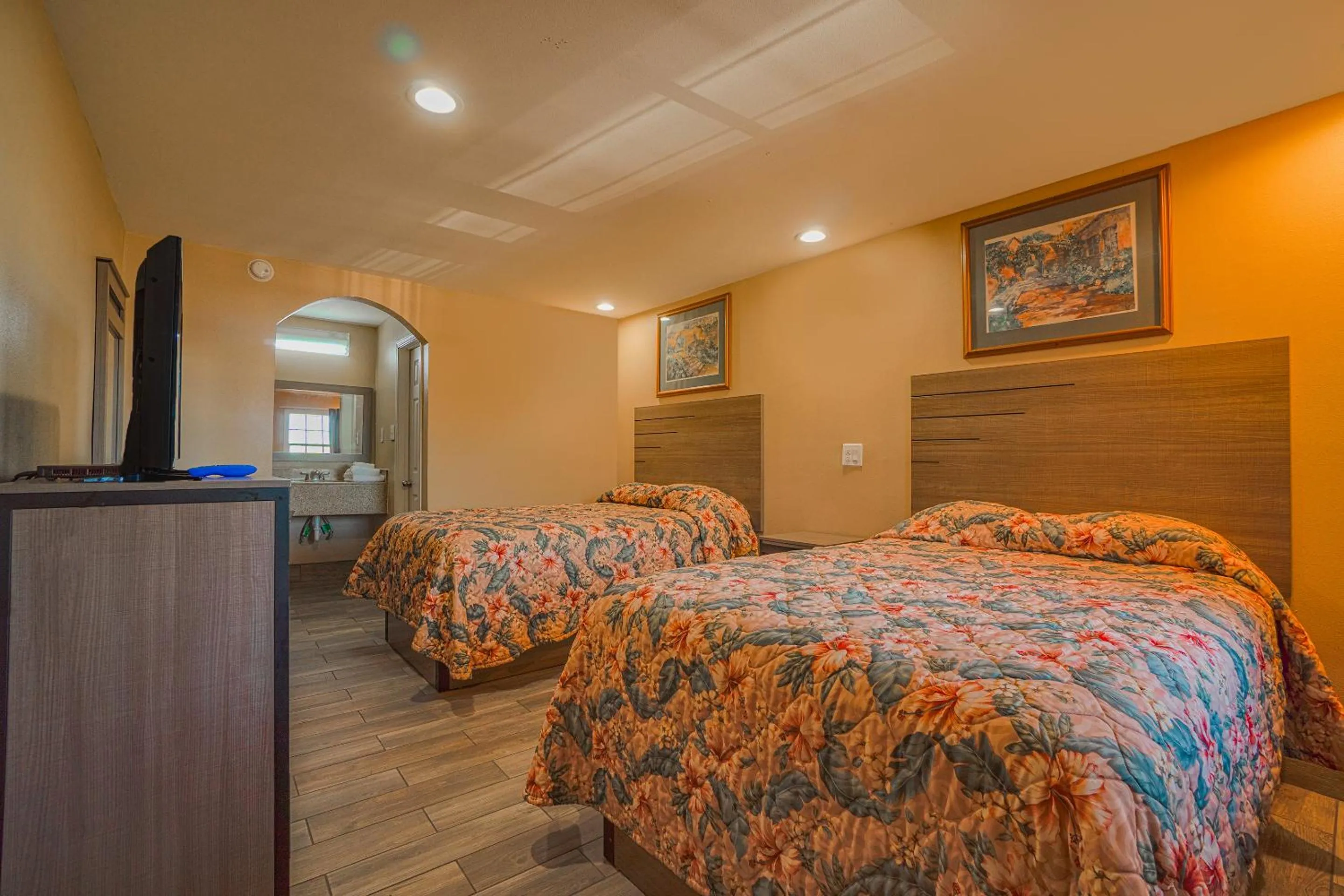 Bedroom, Bed in Days Inn by Wyndham Aransas Pass