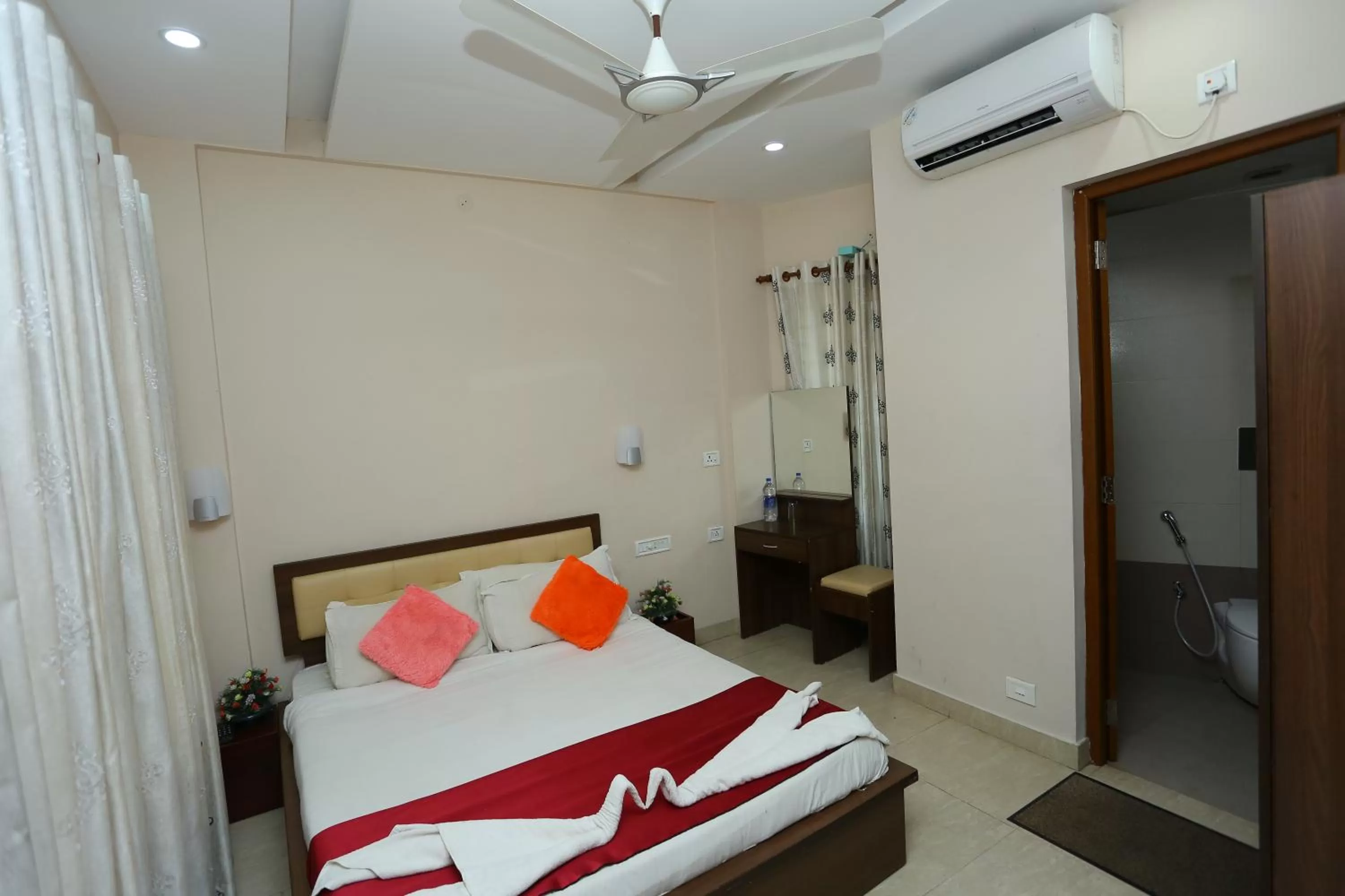 Bed in Hotel Innate Inn