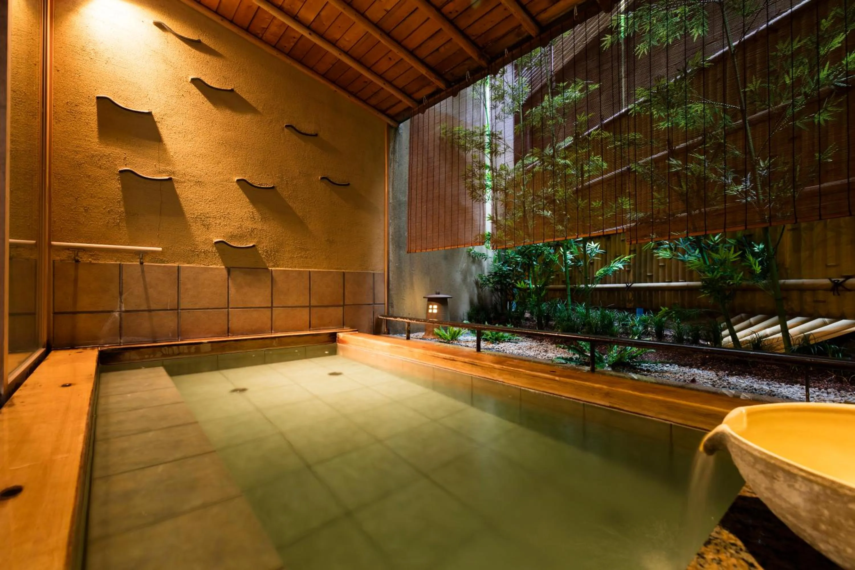 Hot Spring Bath in Rurikoh