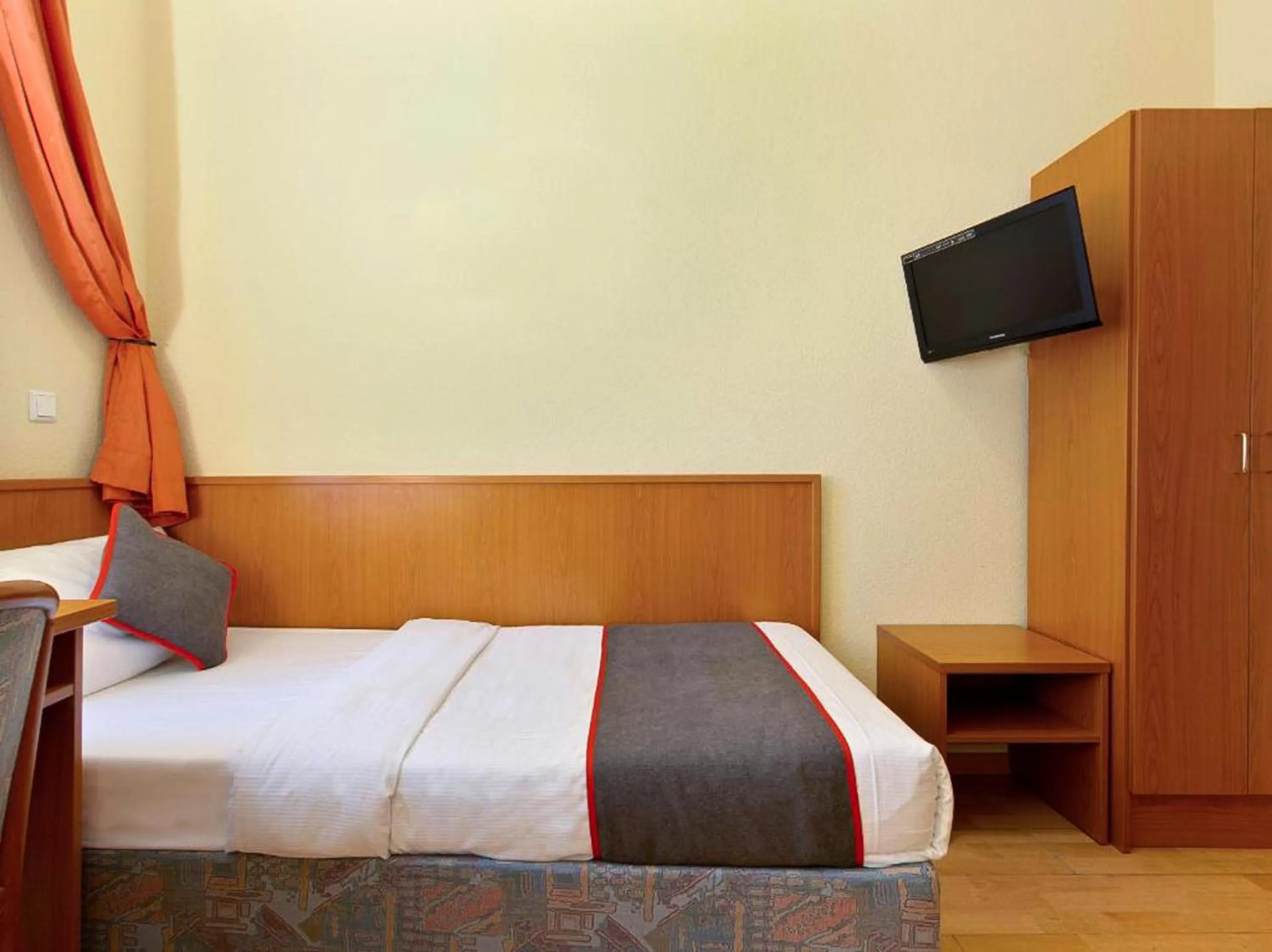 Bedroom, Bed in Hotel Bohemia