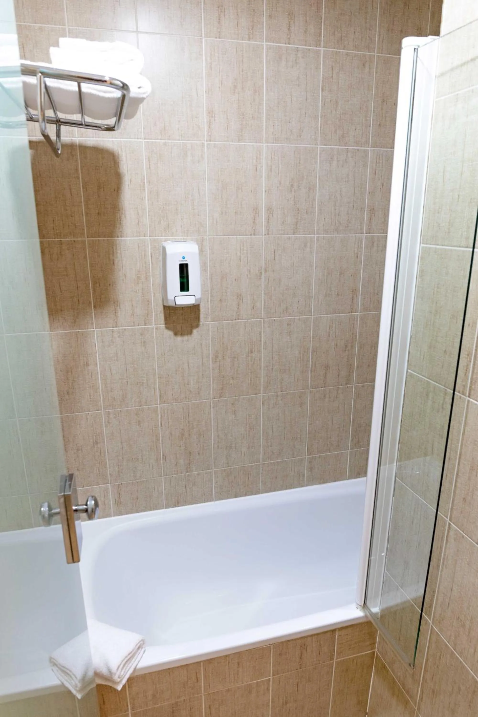 Bathroom in Hotel Alda Cardeña