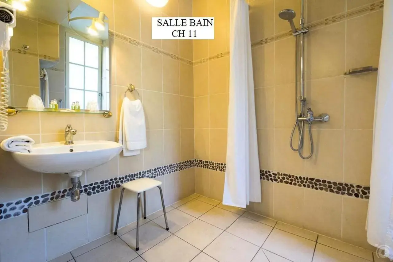 Double Room - Disability Access in Hotel Restaurant Bellevue Double Room - Disability Access in Hotel Restaurant Bellevue