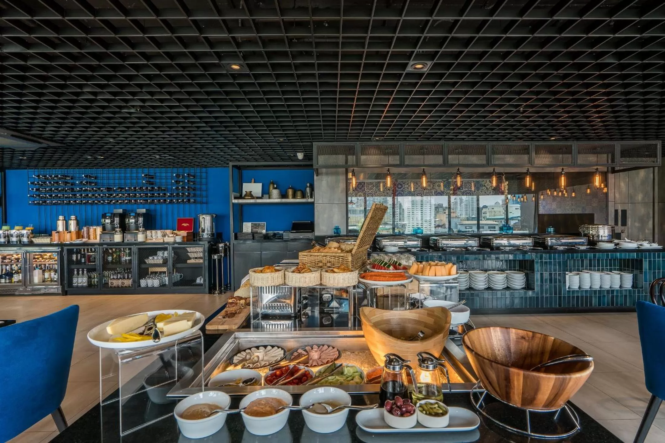 Restaurant/places to eat in The Key Premier Hotel Sukhumvit Bangkok