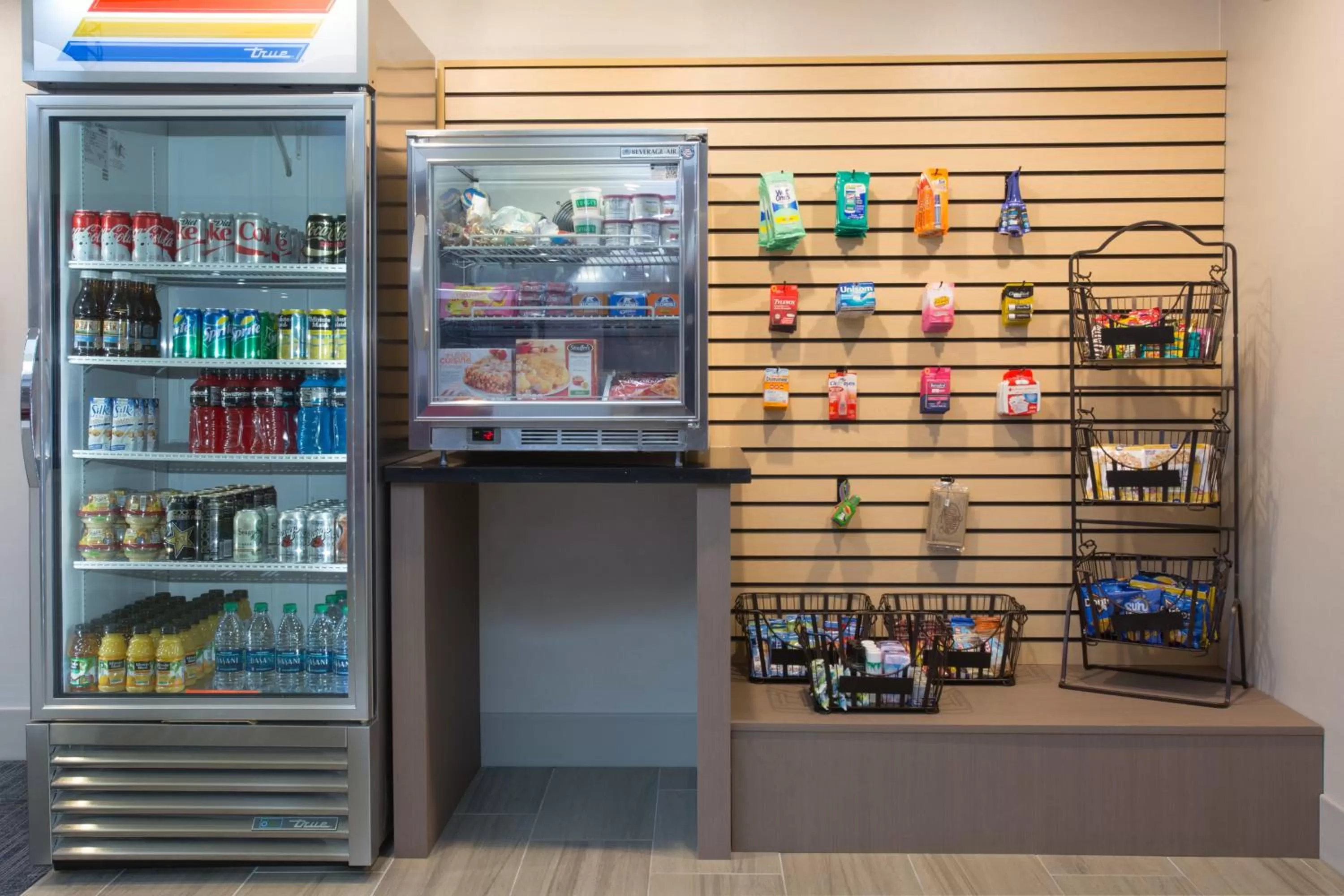 Lobby or reception in Holiday Inn Express Hotel & Suites Fort Collins by IHG