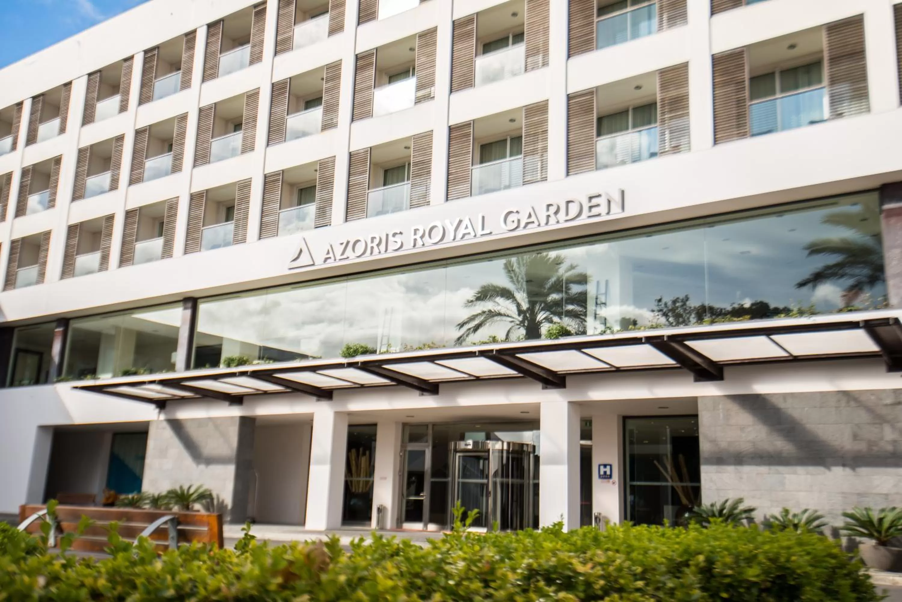 Facade/entrance in Azoris Royal Garden – Leisure & Conference Hotel