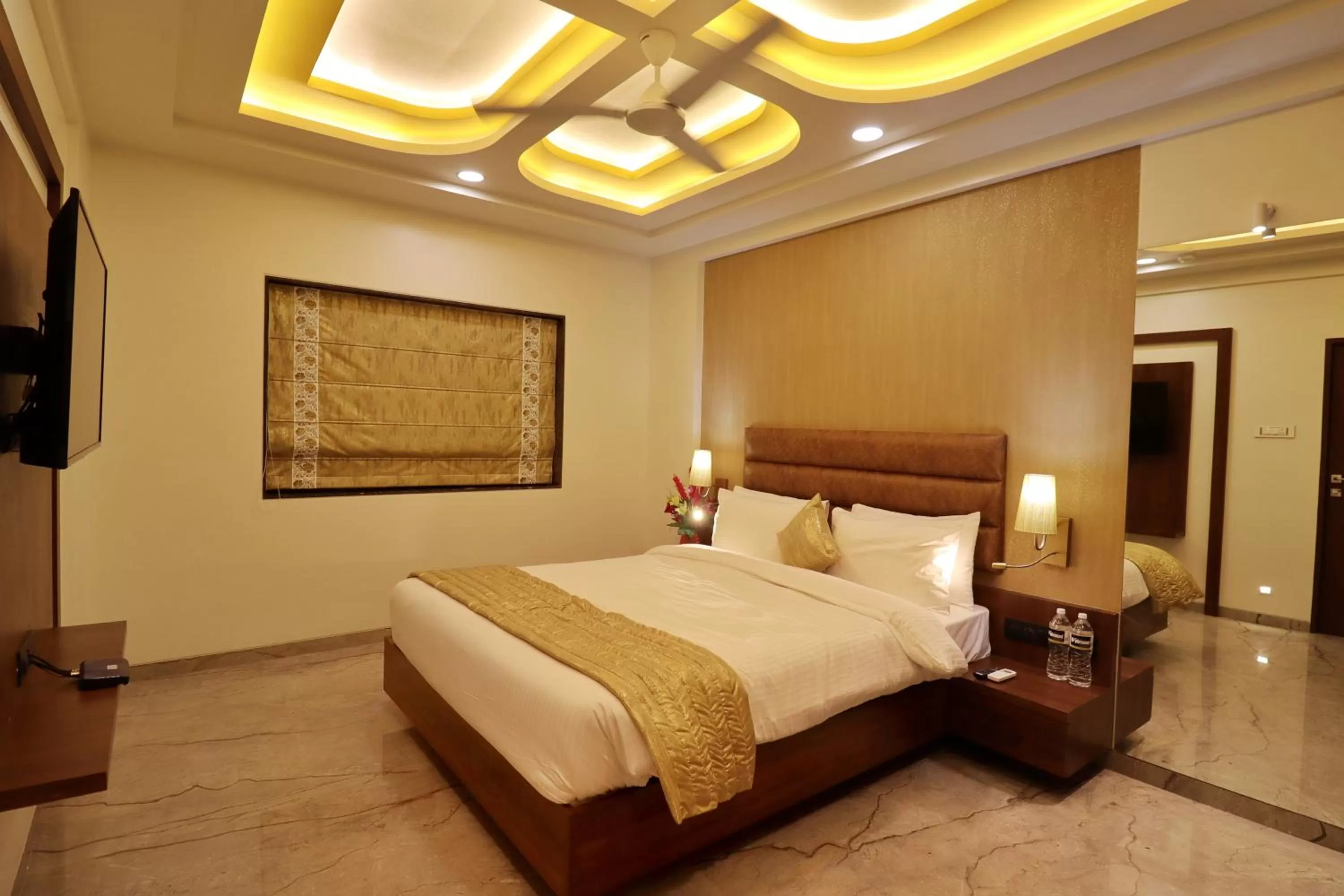 Bed in Four Petals Executive by LHMS