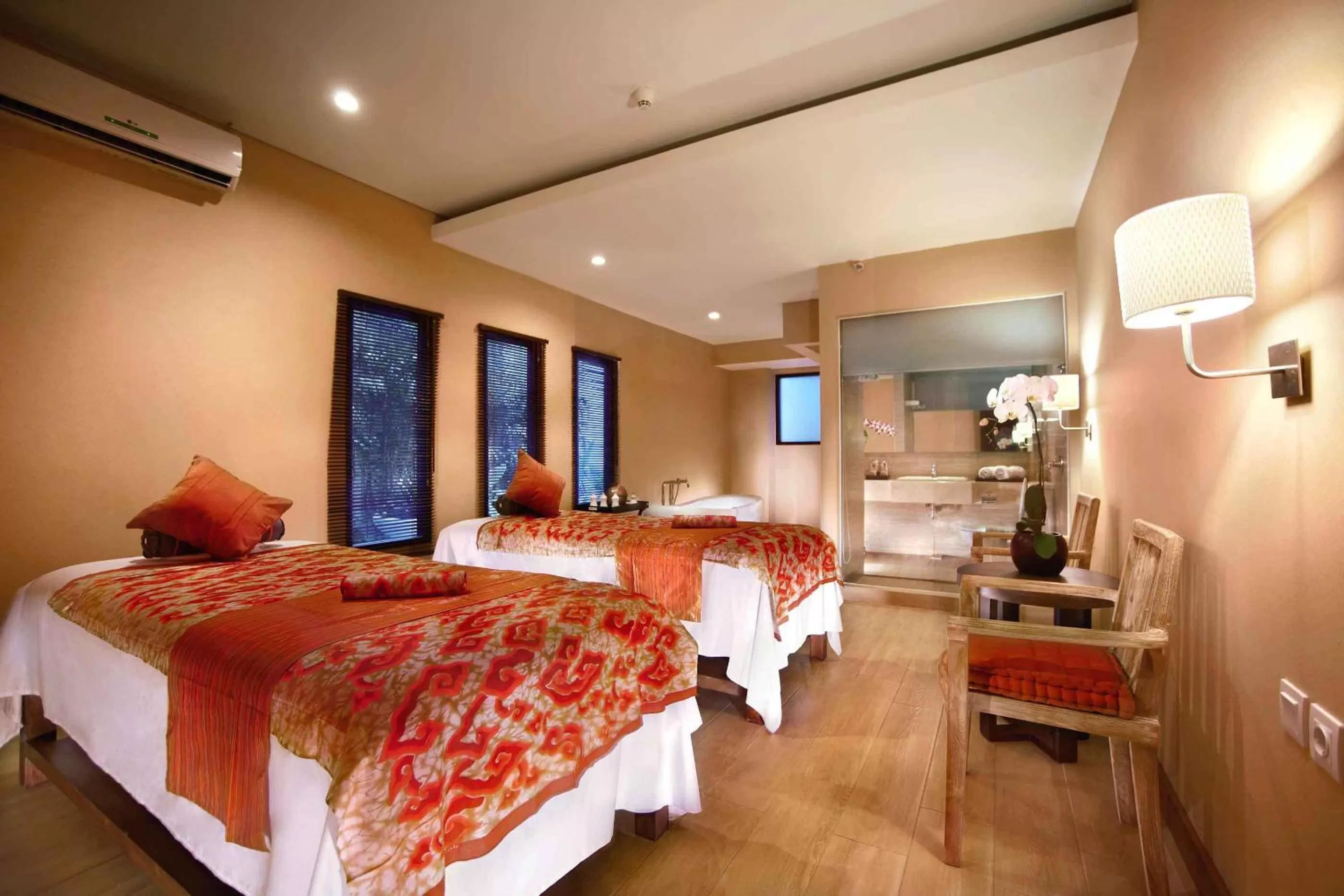 Bedroom, Bed in Harper Kuta Hotel by ASTON