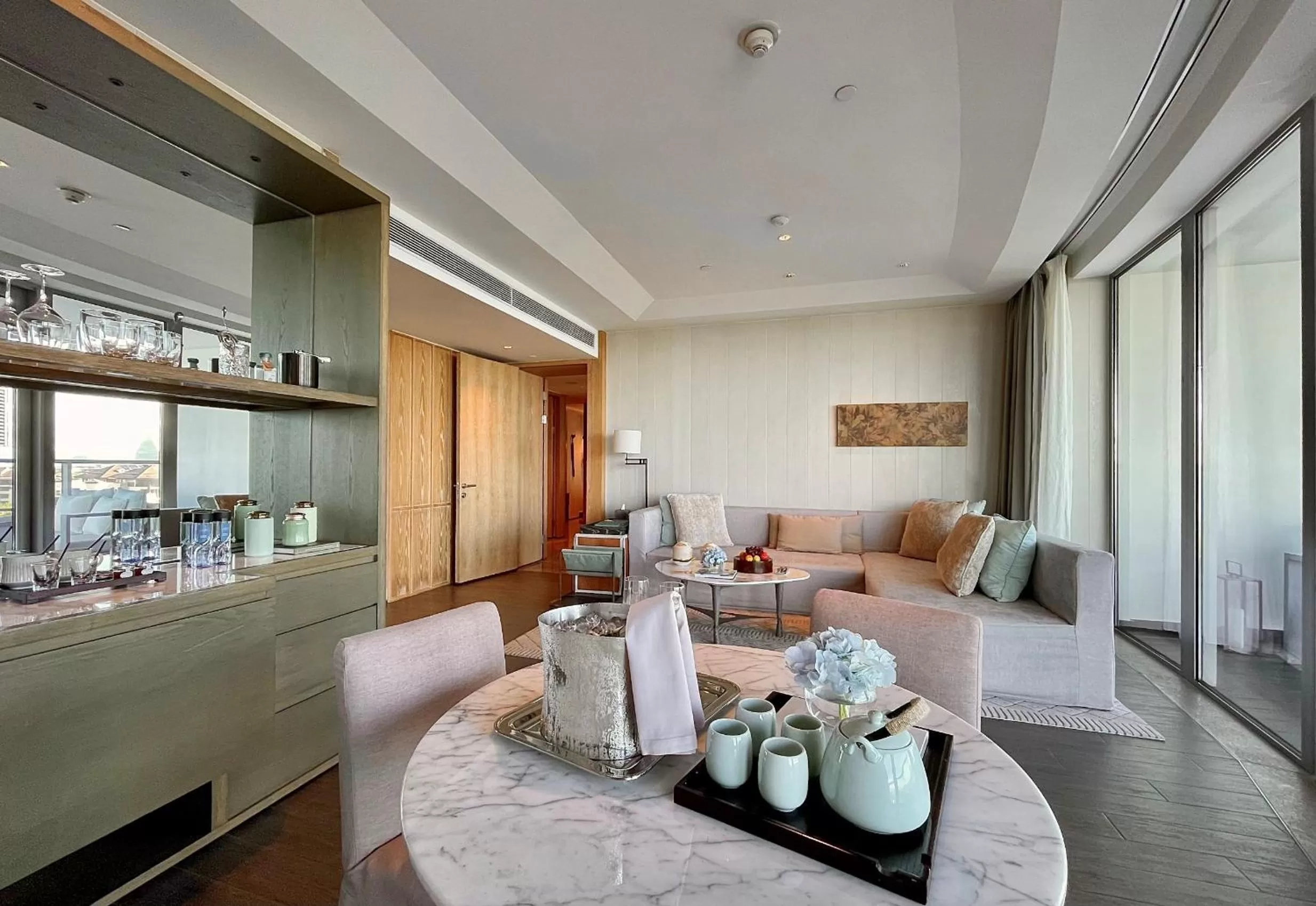 Living room in Rosewood Sanya