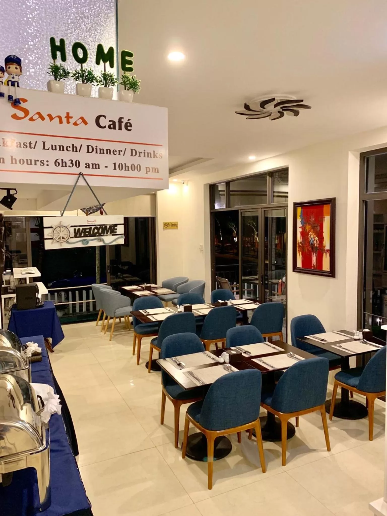 Restaurant/places to eat in Santa Sea Villa