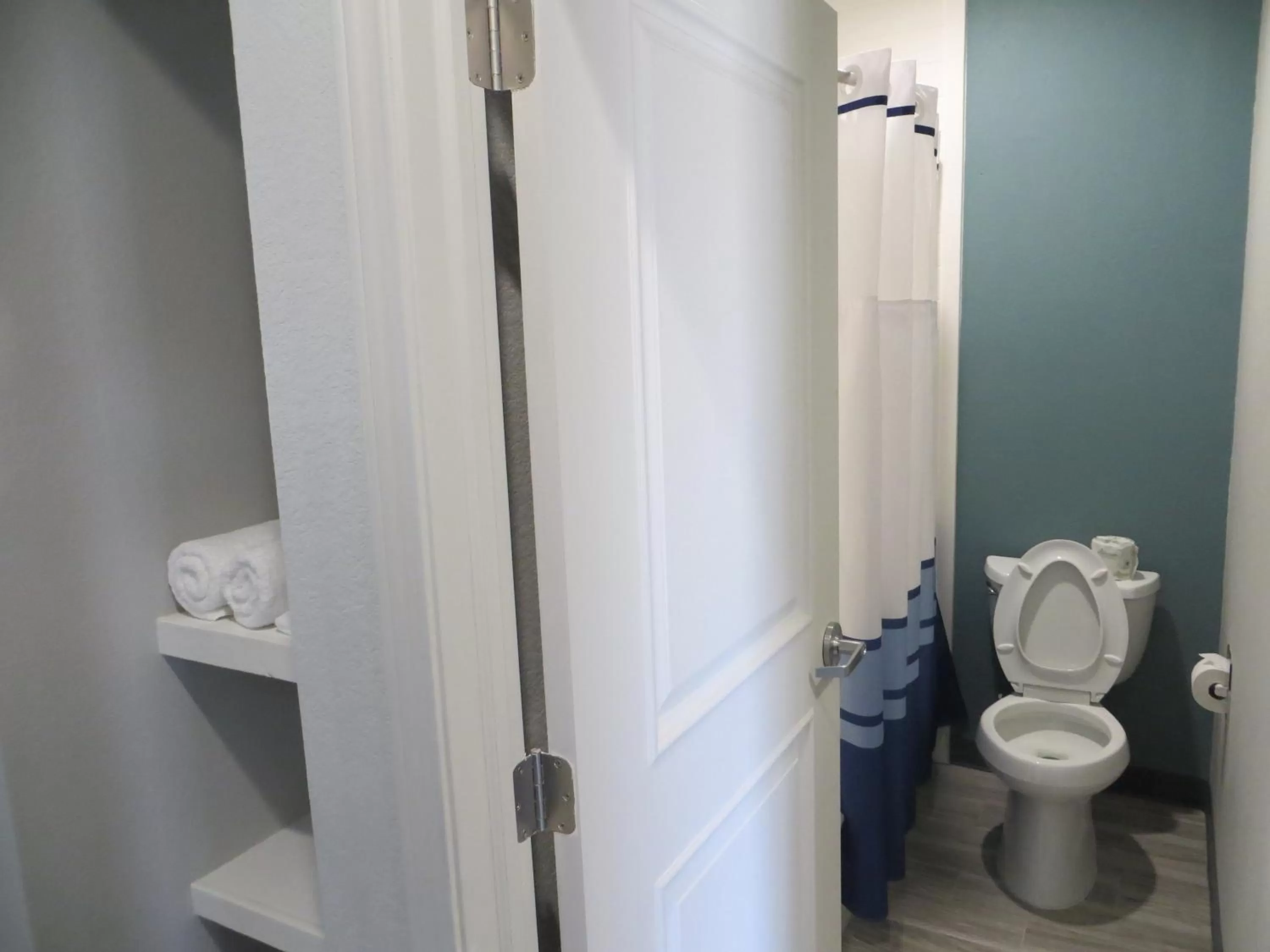 Hotel Blue - Woodlands