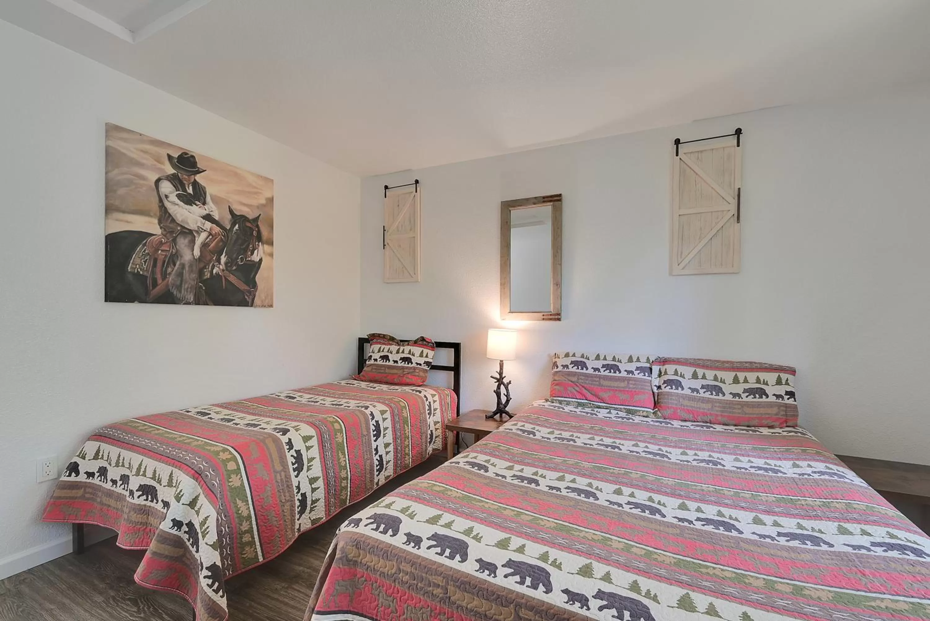 Bedroom in Brownsville Motel