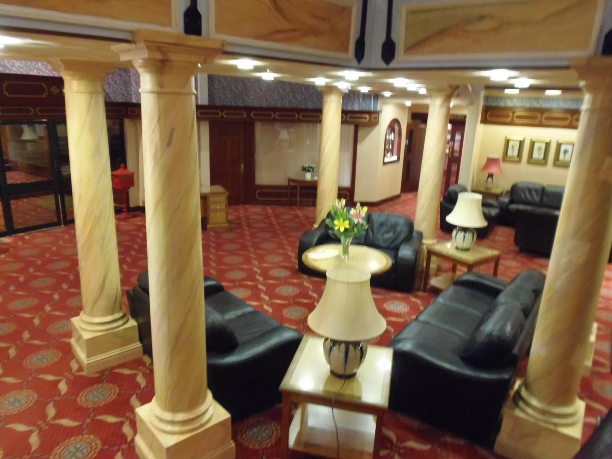 Lobby or reception in Lakeside International Hotel