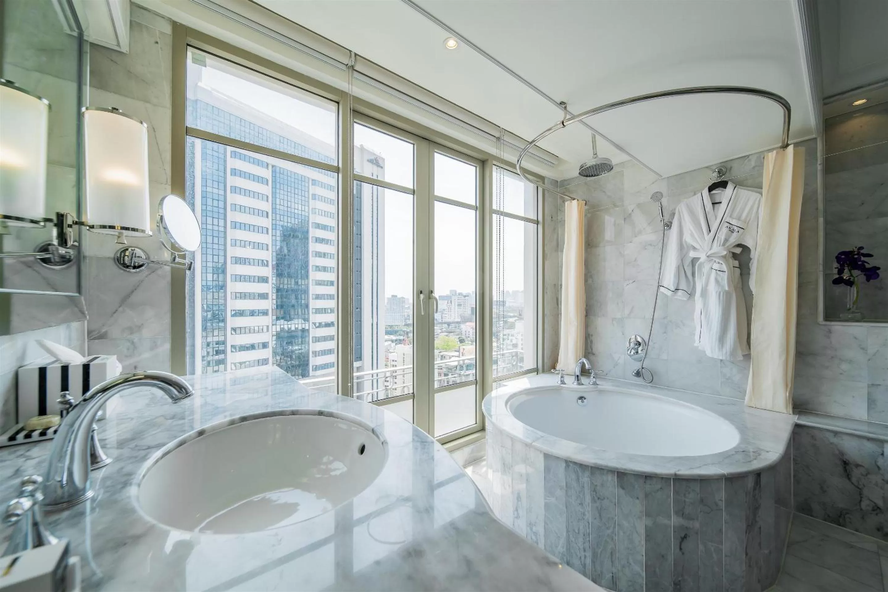 Bathroom in Akara Hotel