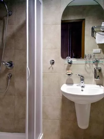 Shower in Hotel Restaurant Modrá Hvězda